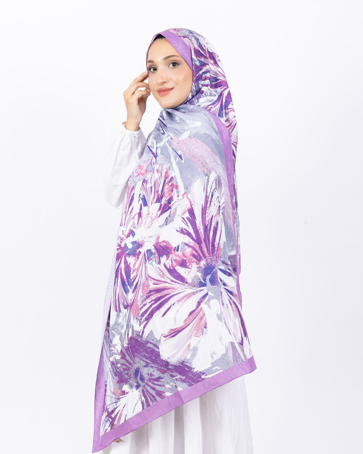 Mikro Bambu Kraş Şal D020 Lila, çiçekli desenli, 75 × 185 cm şal – görsel 2