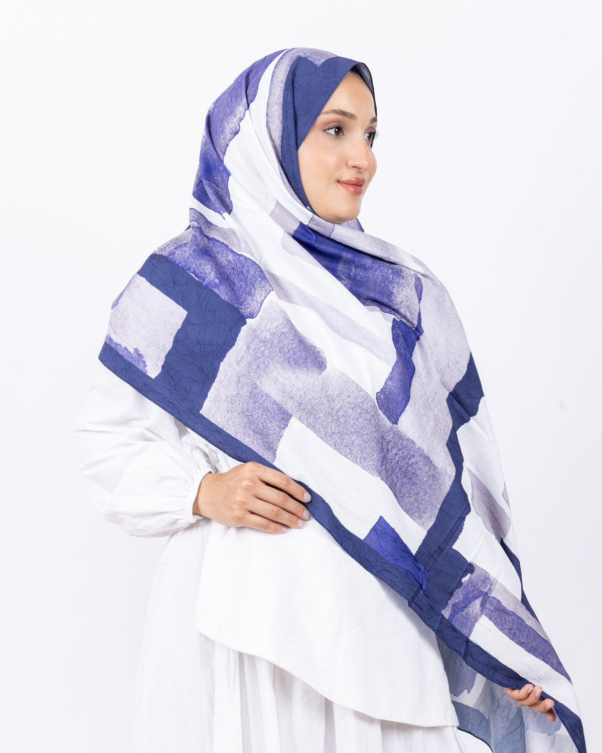 Mikro Bambu Kraş Şal D026 Lacivert-Beyaz, 75 × 185 cm şal – görsel 1