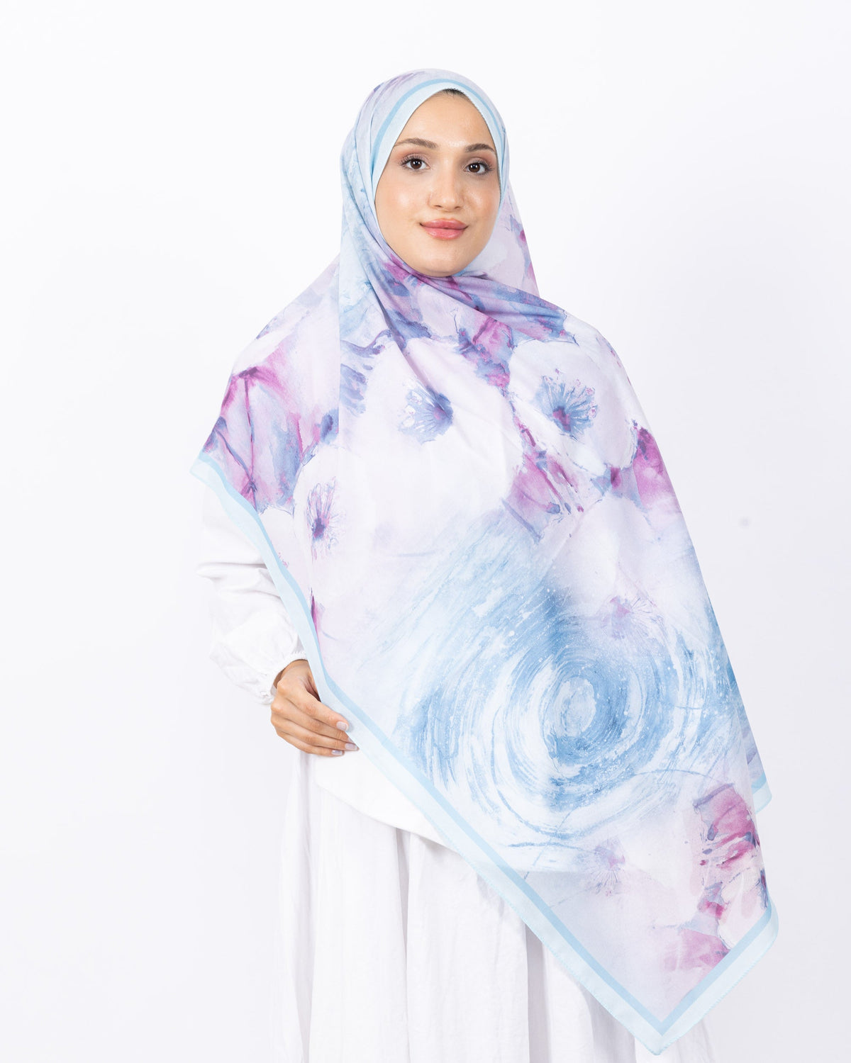 Fransız İpeği D018 Mavi, çiçekli desenli, 75 × 185 cm şal – görsel 1