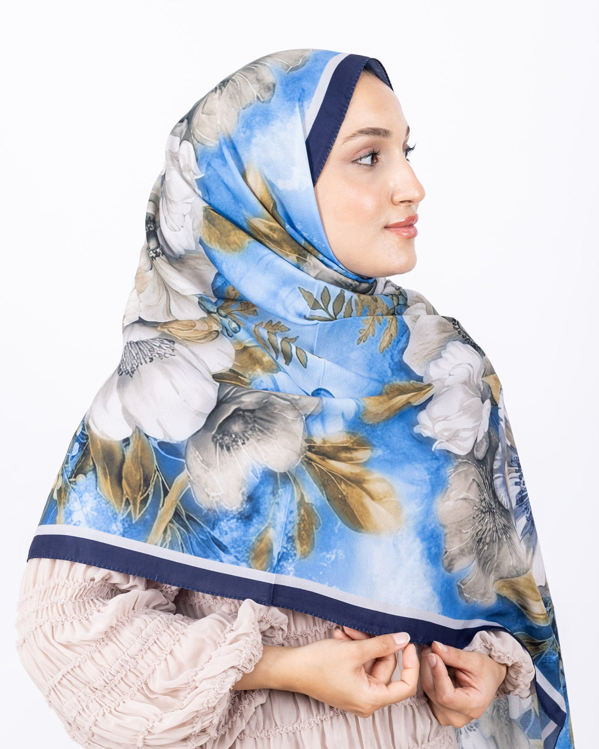 Mikro Soft Şal D006 Lacivert, çiçekli desenli, 75 × 185 cm şal – görsel 3