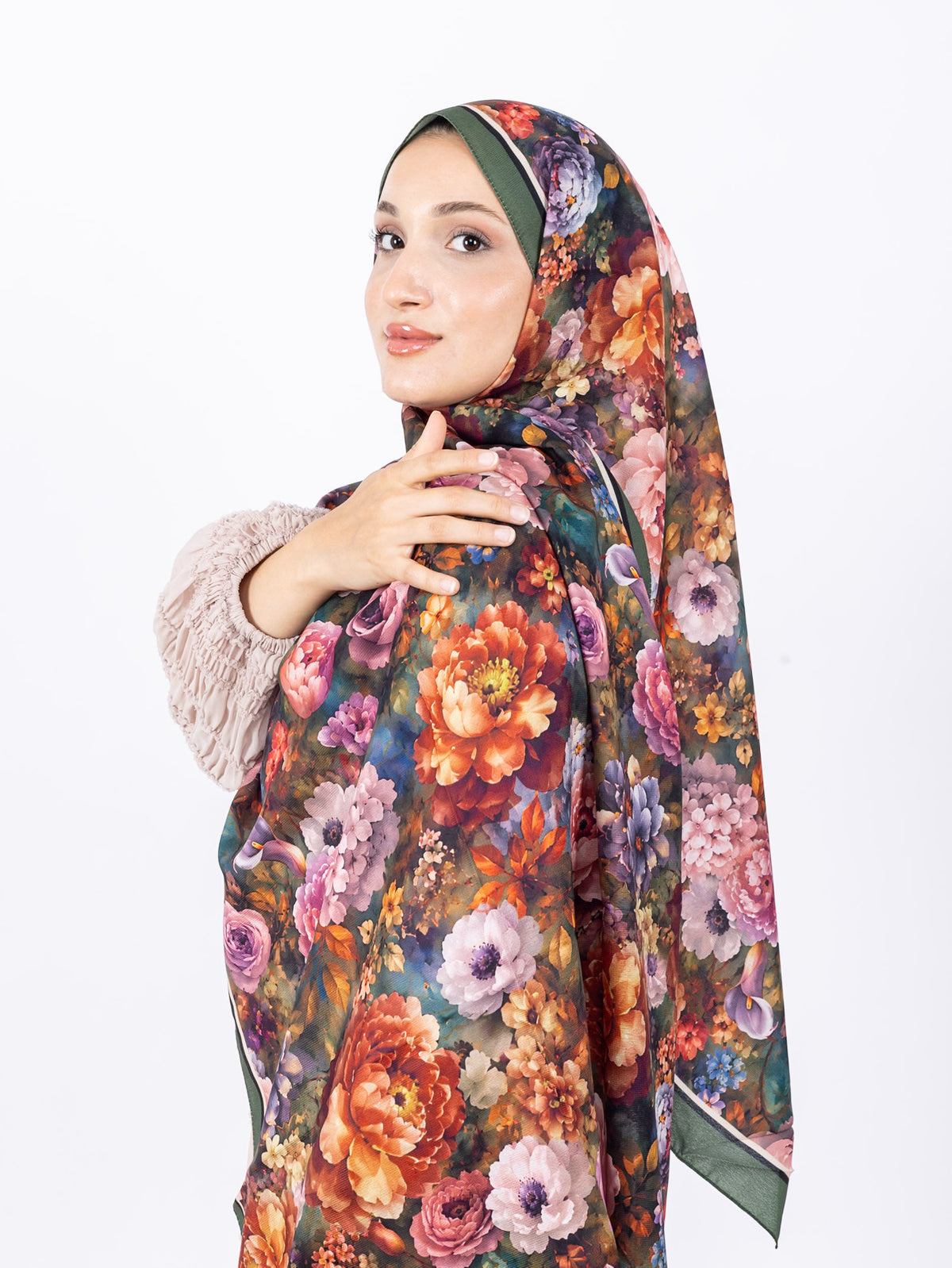 Mikro Soft Şal D001 Zümrüt Yeşili, çiçekli desenli, 75 × 185 cm şal – görsel 3