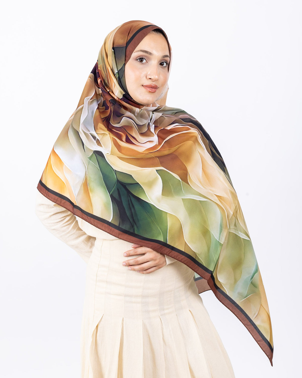 Mikro Soft Şal D007 Kahverengi, çiçekli desenli, 75 × 185 cm şal – görsel 1