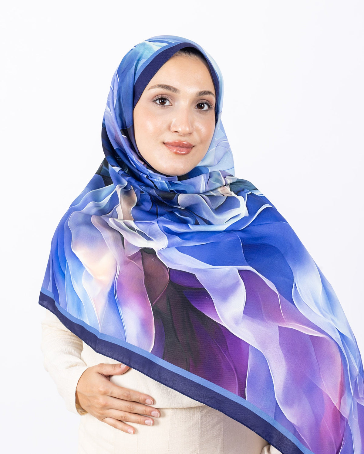 Mikro Soft Şal D007 Morcivert, çiçekli desenli, 75 × 185 cm şal – görsel 3