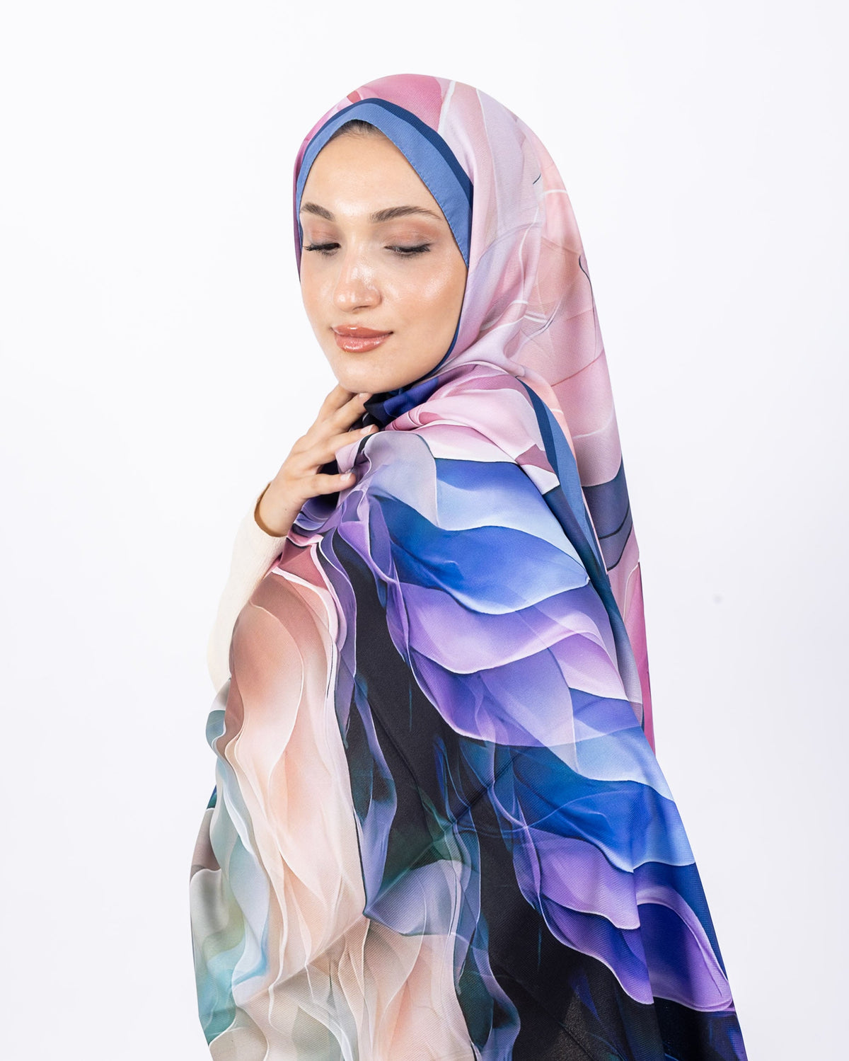 Mikro Soft Şal D007 İndigo Mavi, çiçekli desenli, 75 × 185 cm şal – görsel 1