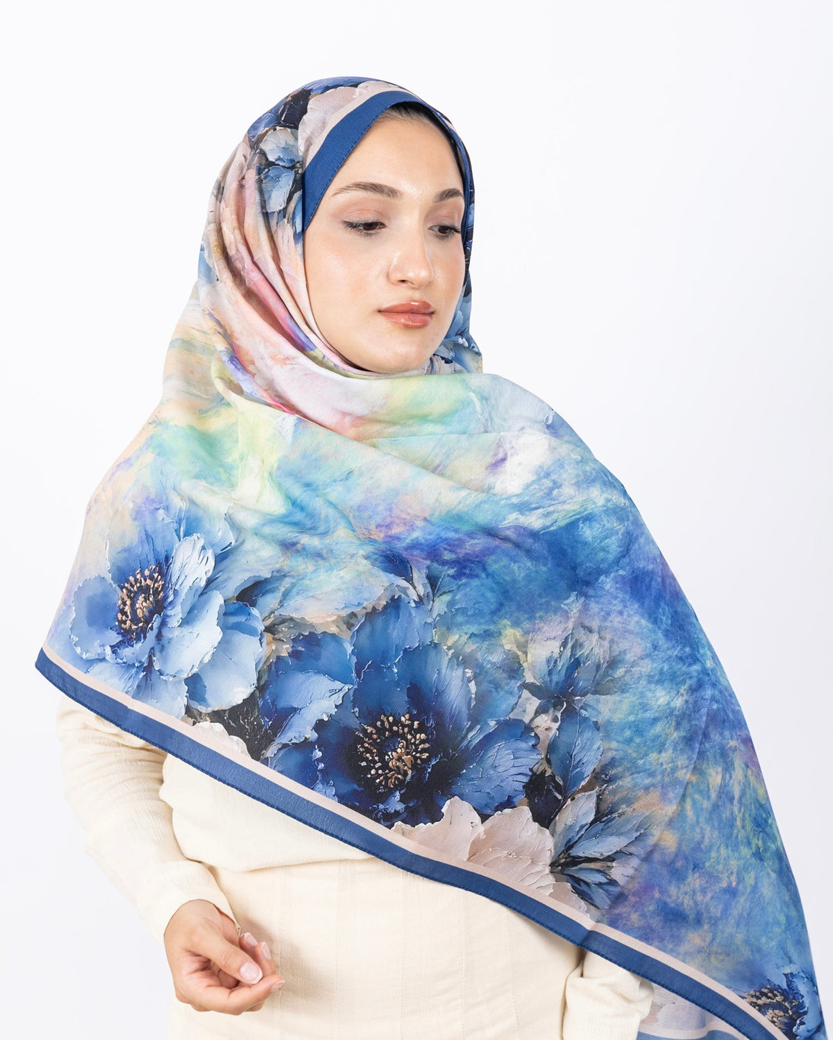 Mikro Soft Şal D005 İndigo Mavi, çiçekli desenli, 75 × 185 cm şal – görsel 3