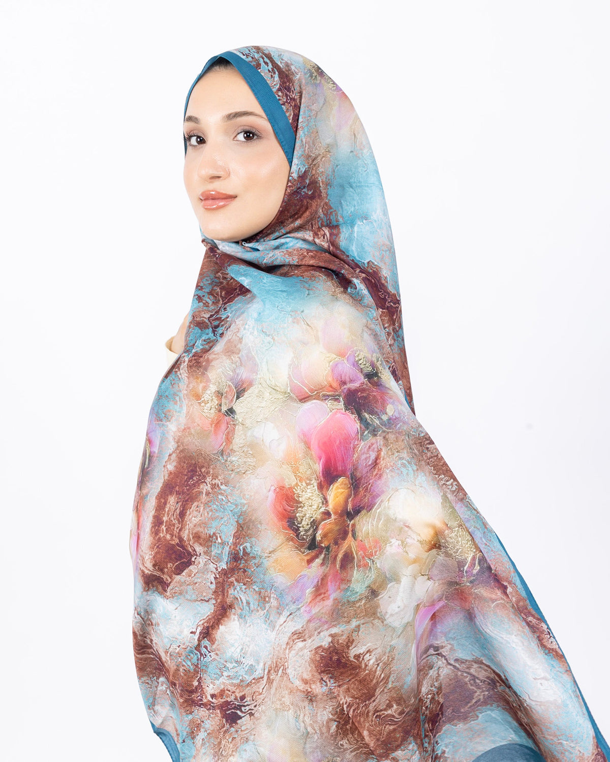 Mikro Soft Şal D009 İndigo, çiçekli desenli, 75 × 185 cm şal – görsel 3