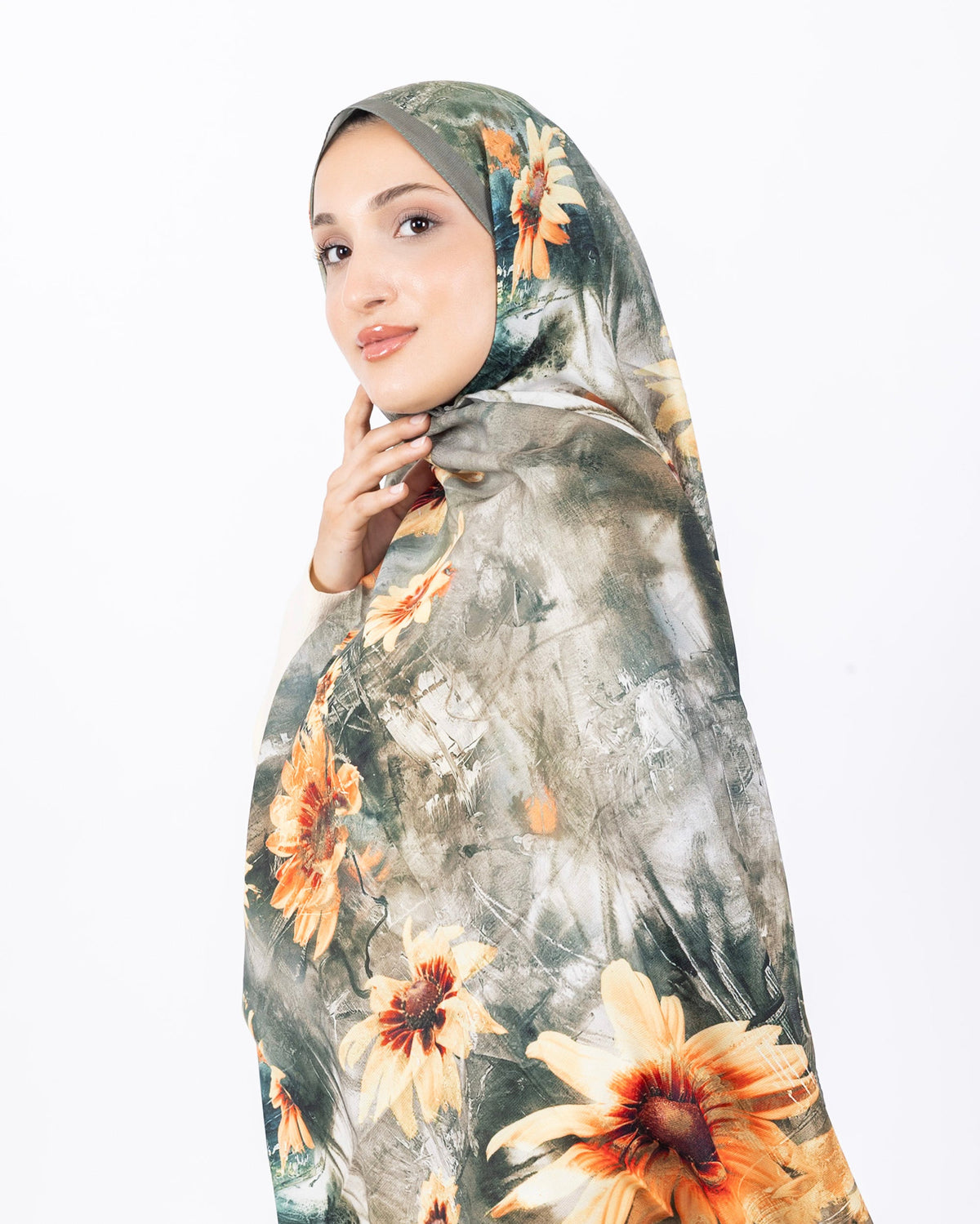 Mikro Soft Şal D002 Haki, çiçekli desenli, 75 × 185 cm şal – görsel 3