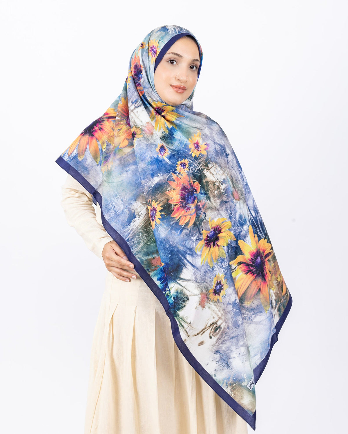 Mikro Soft Şal D002 Lacivert, çiçekli desenli, 75 × 185 cm şal – görsel 1