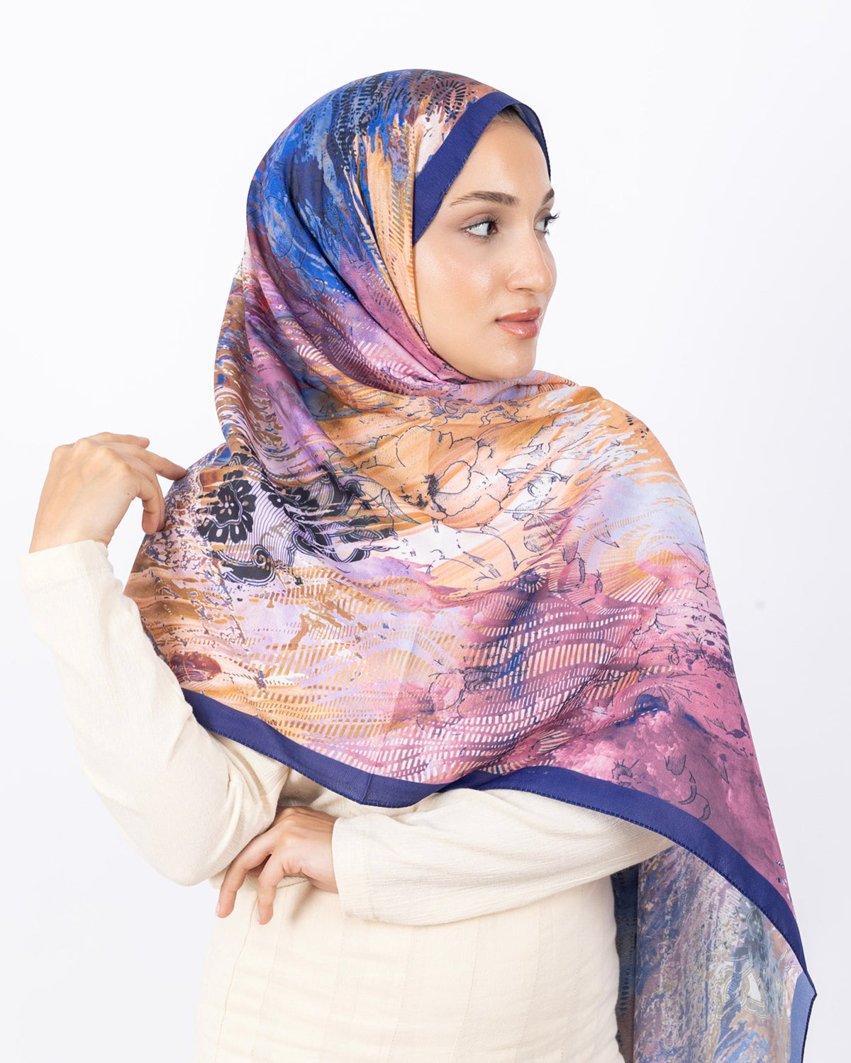 Mikro Soft Şal D016 Lacivert, çiçekli desenli, 75 × 185 cm şal – görsel 3