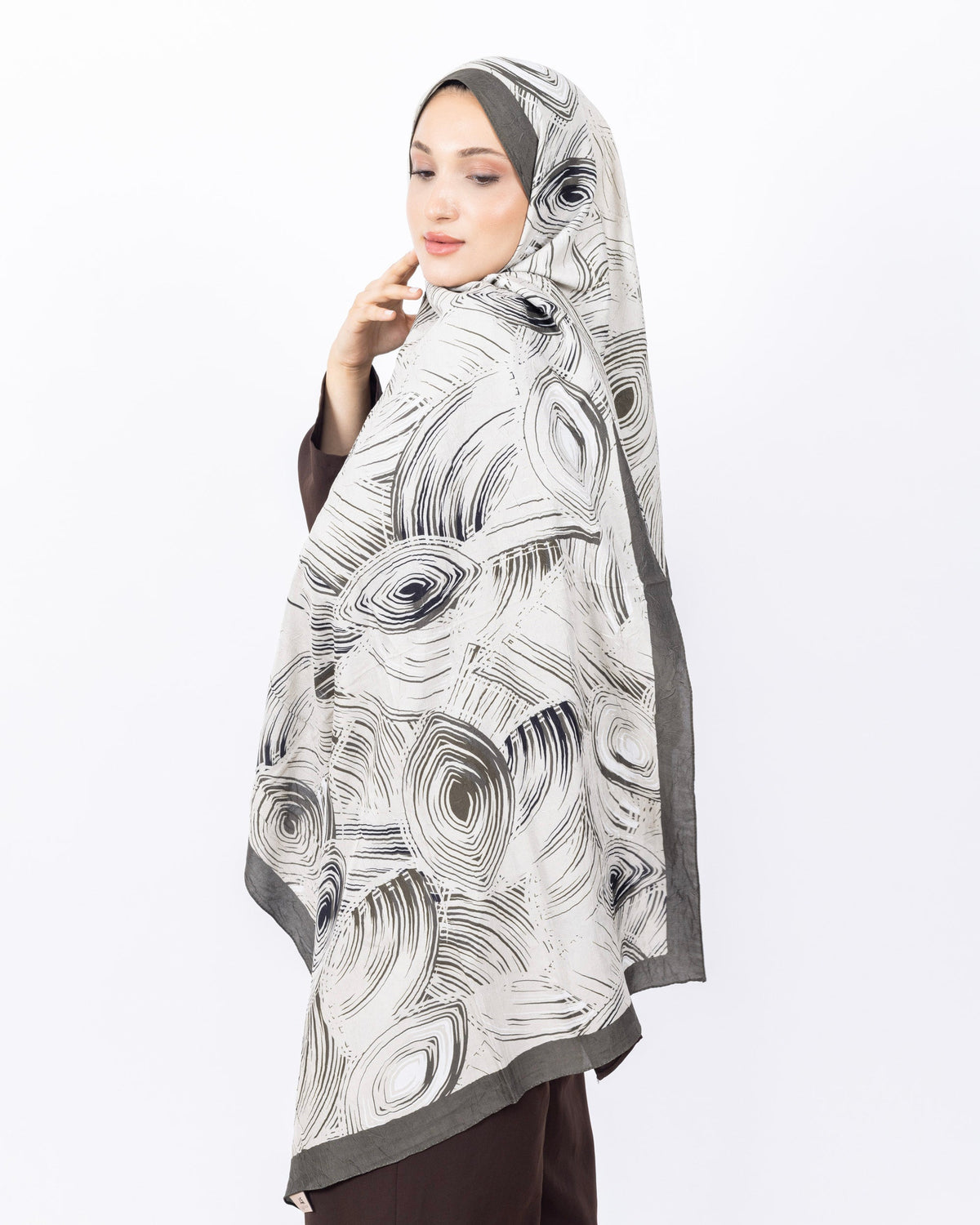 Mikro Bambu Kraş Şal D022 Haki Yeşili, 75 × 185 cm şal – görsel 3