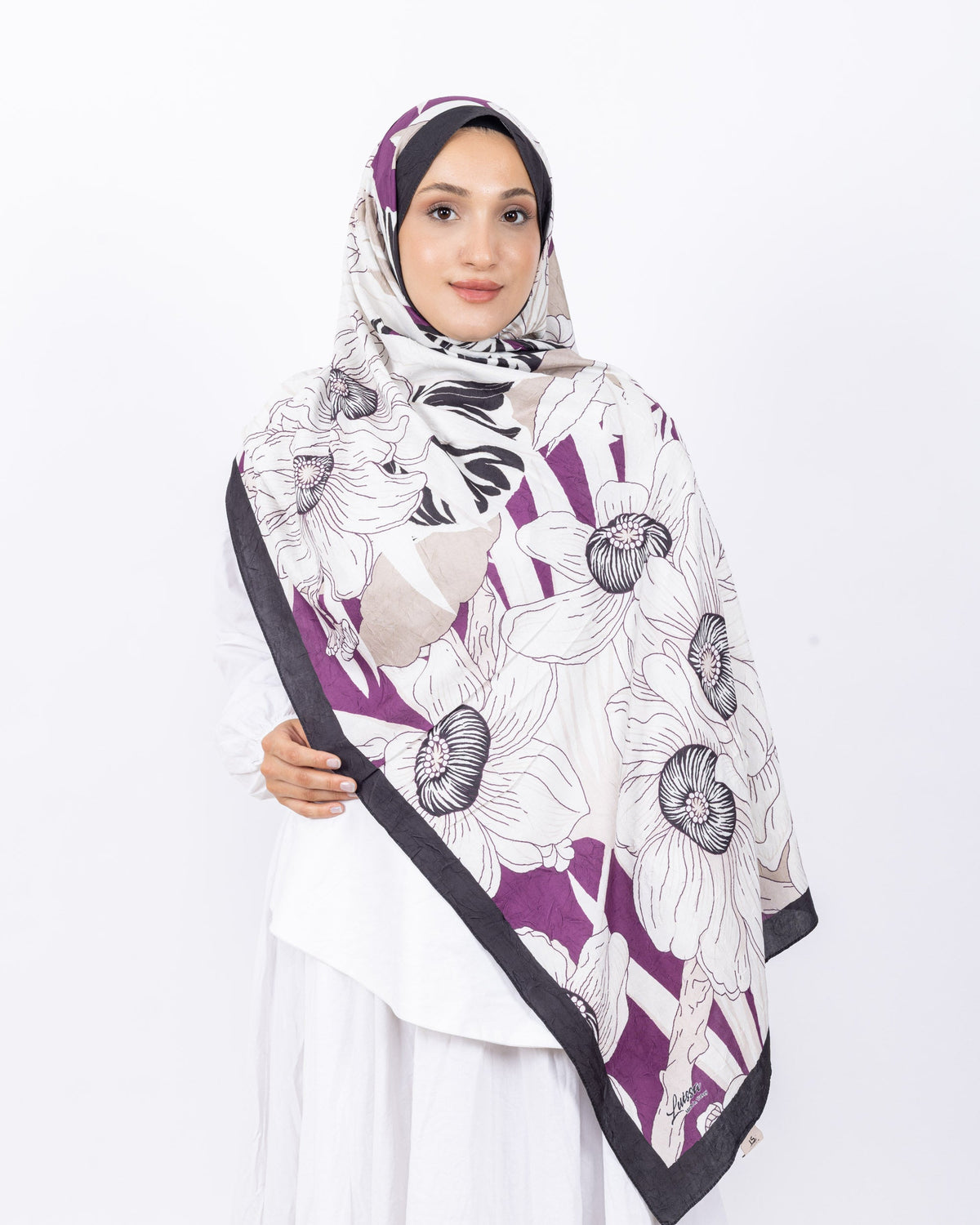 Mikro Bambu Kraş Şal D024 Siyah-Fuşya, çiçekli desenli, 75 × 185 cm şal – görsel 1
