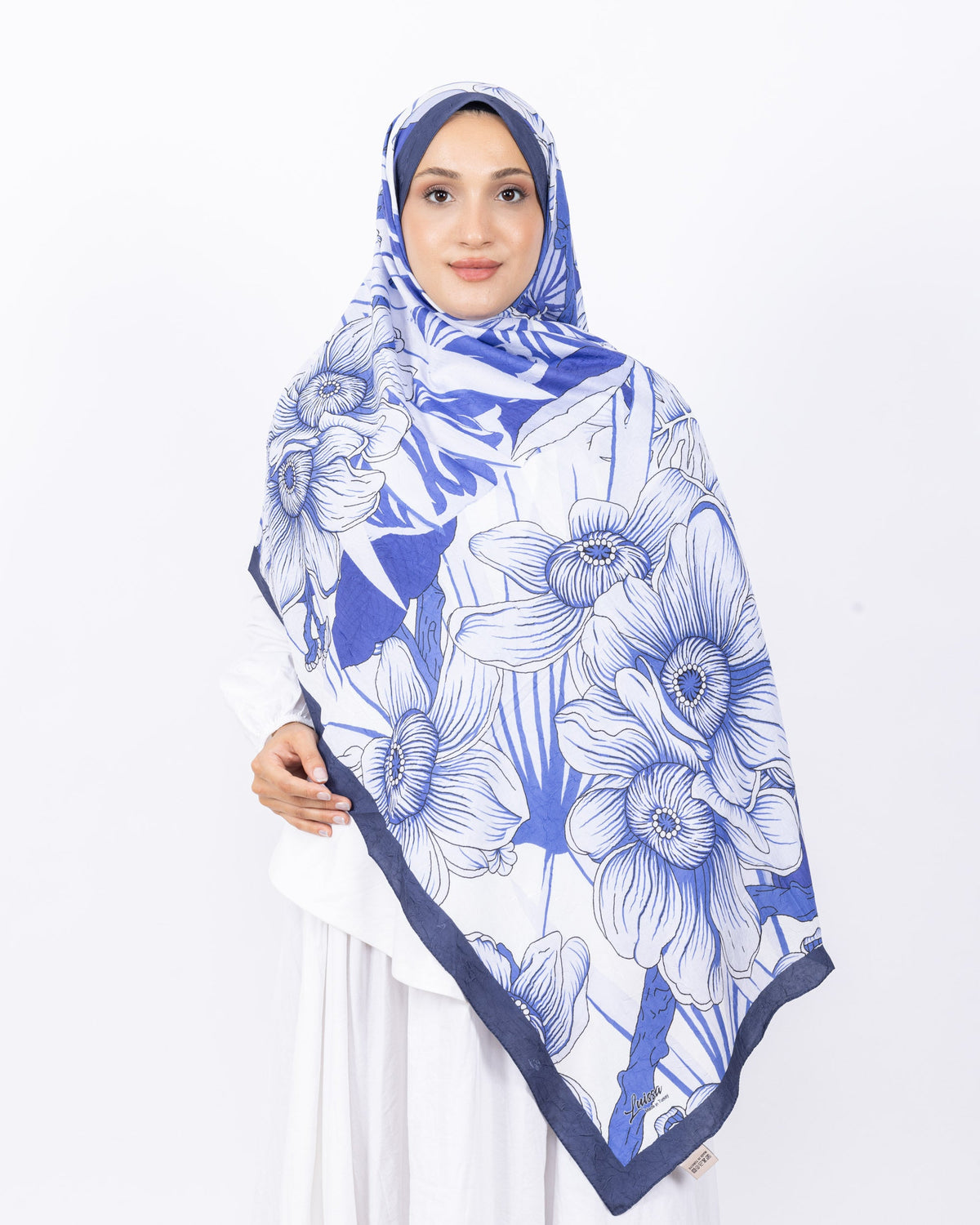 Mikro Bambu Kraş Şal D024 Lacivert, çiçekli desenli, 75 × 185 cm şal – görsel 2