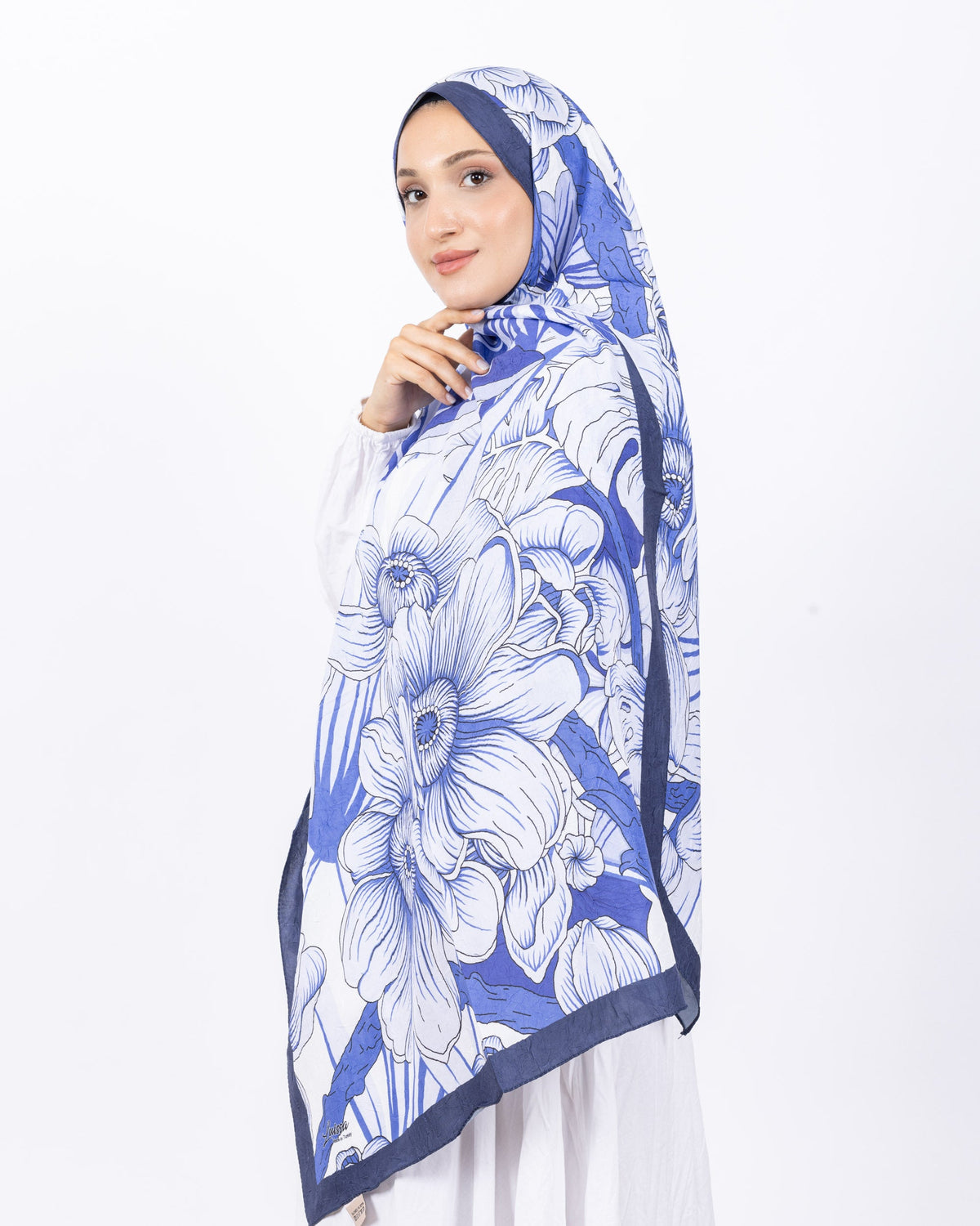 Mikro Bambu Kraş Şal D024 Lacivert, çiçekli desenli, 75 × 185 cm şal – görsel 1