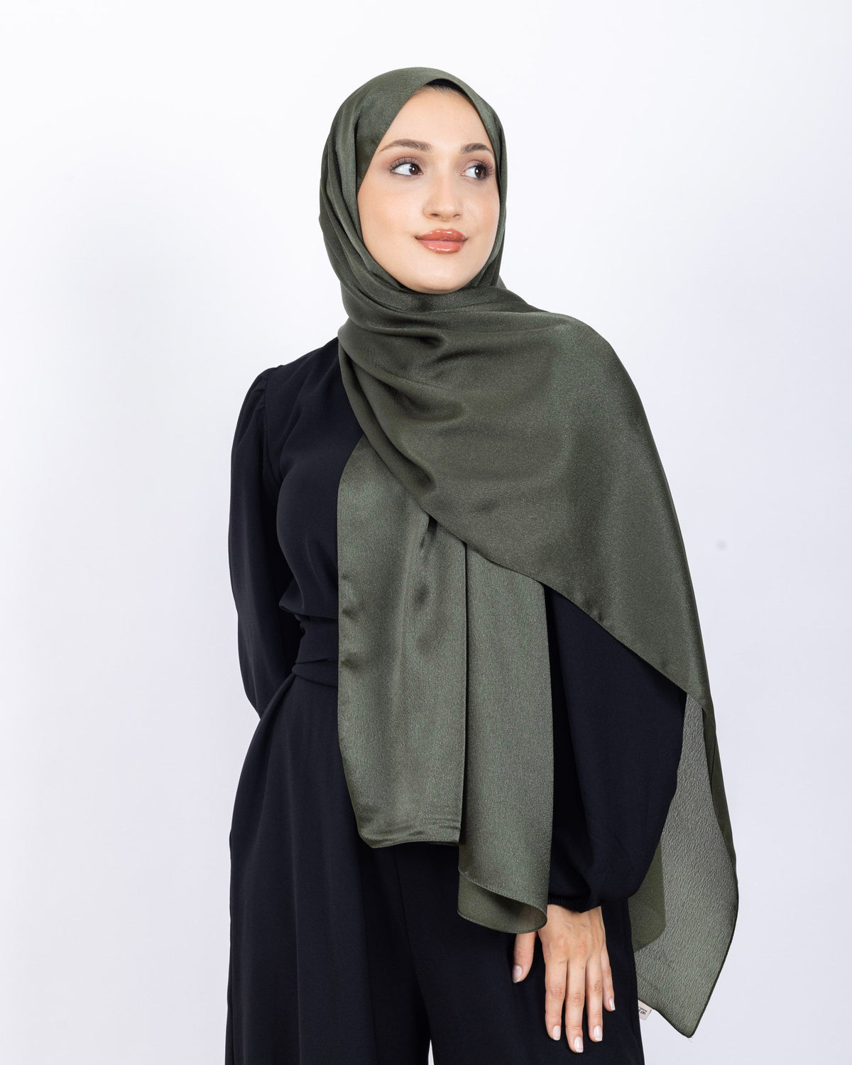 Düz Kristal Şal D019 Haki Yeşili, düz desenli, 75 × 185 cm şal – görsel 2