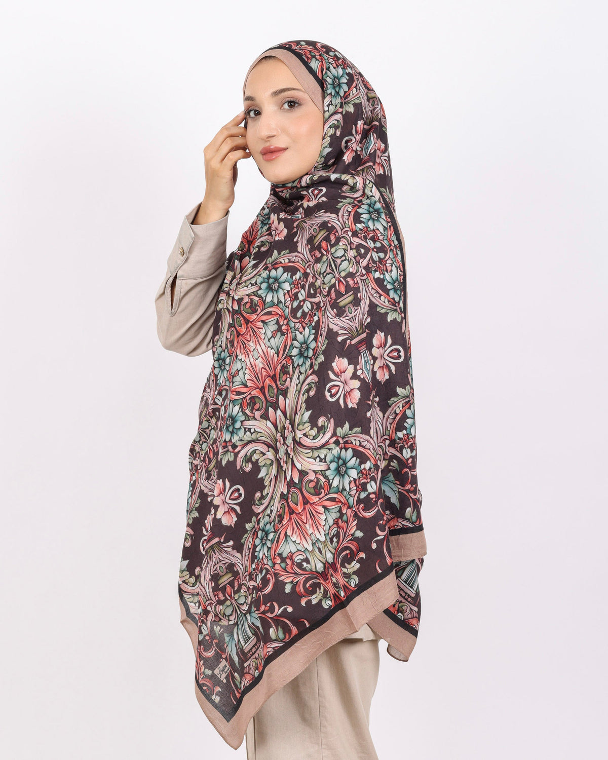 Soft Bambu Kraş Şal D040 Vizon, çiçekli desenli, 75 × 185 cm şal – görsel 3