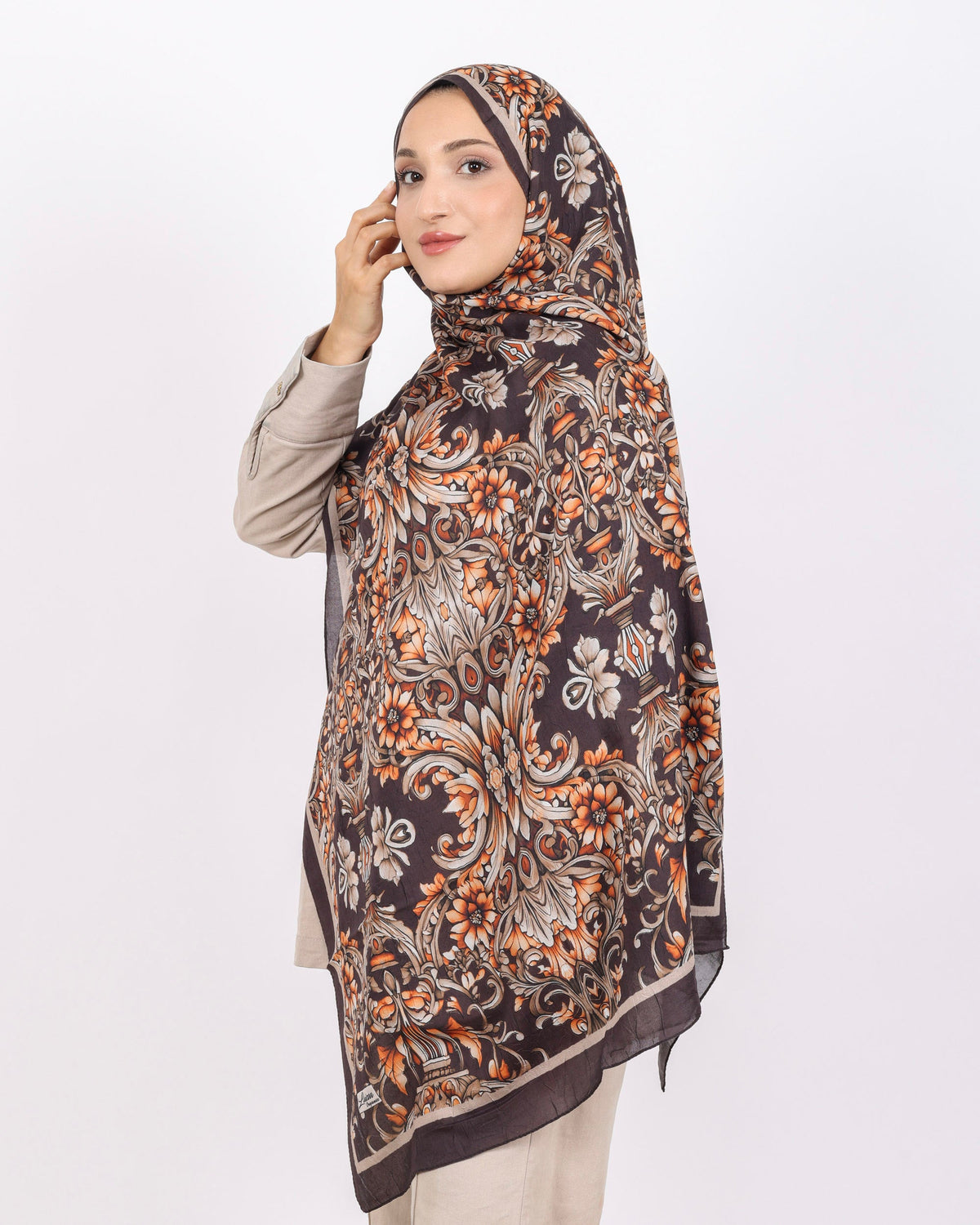 Soft Bambu Kraş Şal D040 Acı Kahve, çiçekli desenli, 75 × 185 cm şal – görsel 3