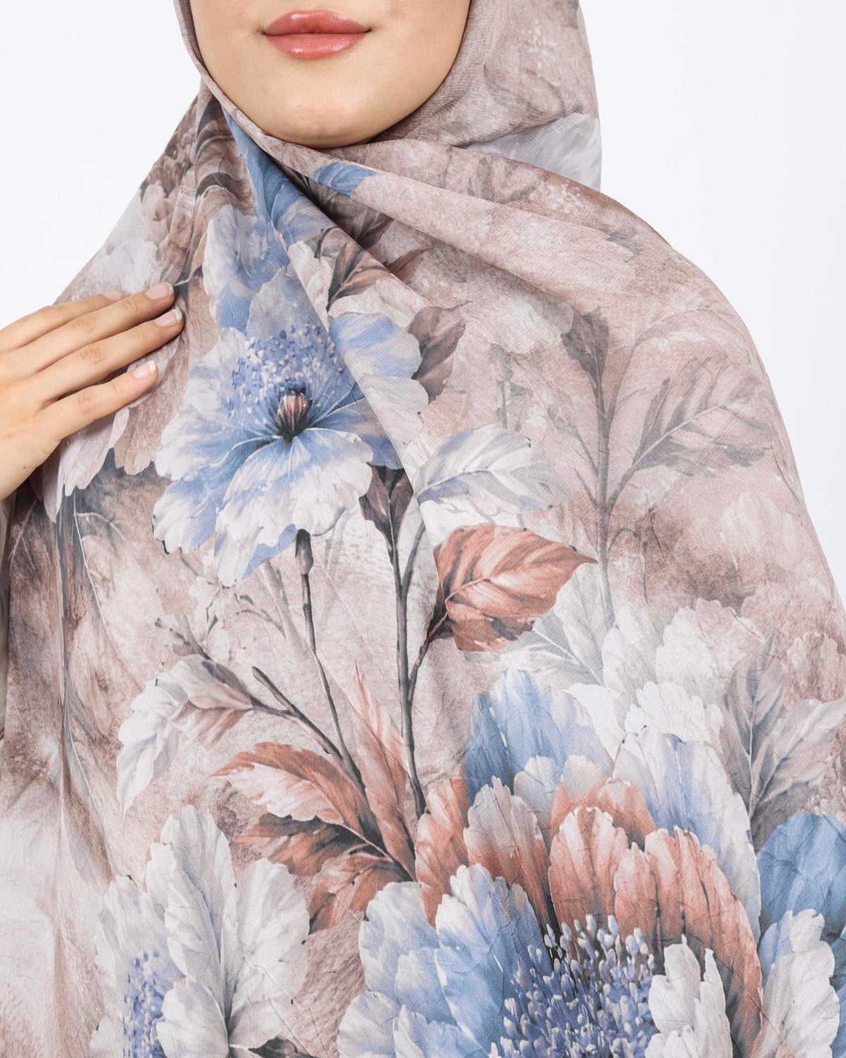 Soft Bambu Kraş Şal D041 Kahverengi-Mavi, çiçekli desenli, 75 × 185 cm şal – görsel 3