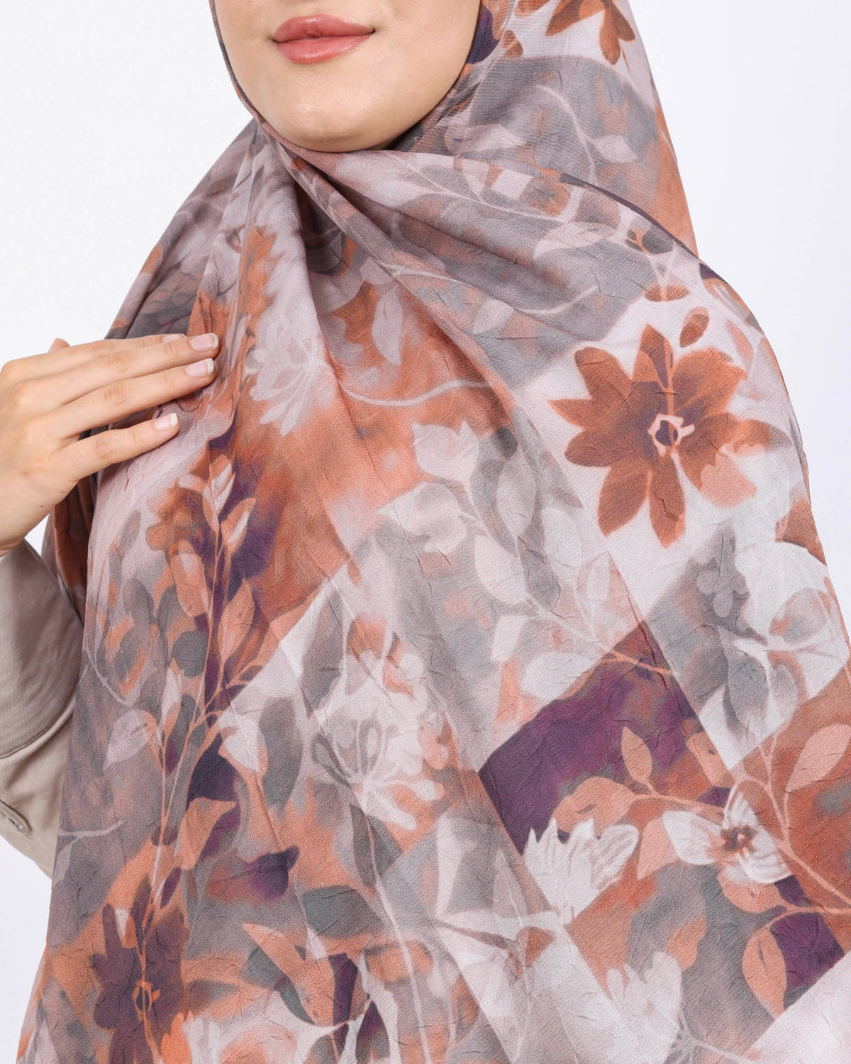 Soft Bambu Kraş Şal D042 Kahverengi, çiçekli desenli, 75 × 185 cm şal – görsel 1
