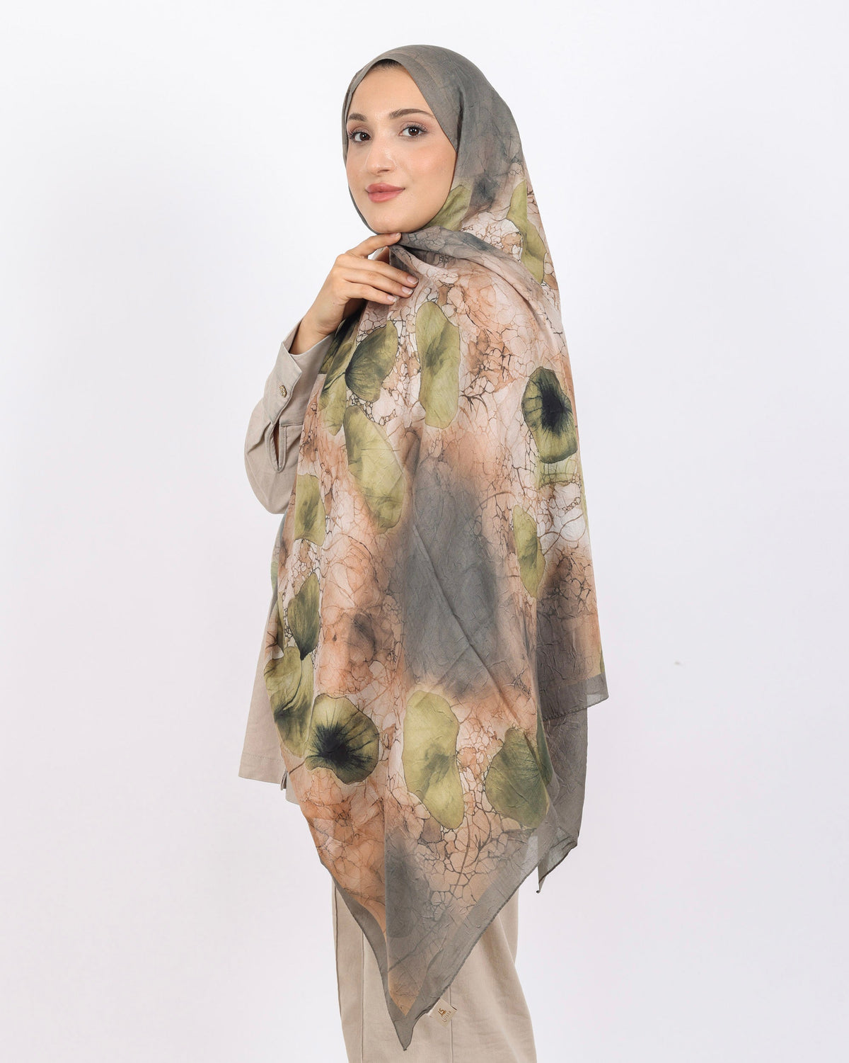 Soft Bambu Kraş Şal D043 Füme, 75 × 185 cm şal – görsel 3