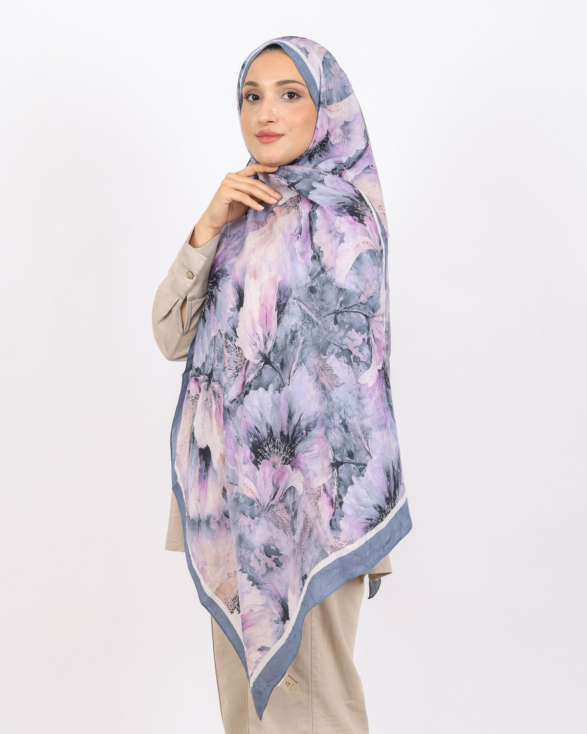 Soft Bambu Kraş Şal D044 Antrasit Gri, çiçekli desenli, 75 × 185 cm şal – görsel 3