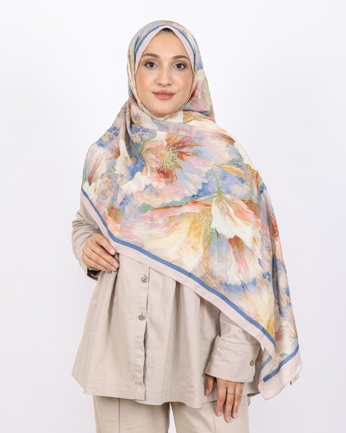 Soft Bambu Kraş Şal D044 Bej, çiçekli desenli, 75 × 185 cm şal – görsel 3
