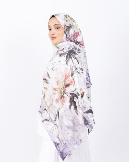 Mikro Bambu Kraş Şal D032 Beyaz-Lila, çiçekli desenli, 75 × 185 cm şal – görsel 1