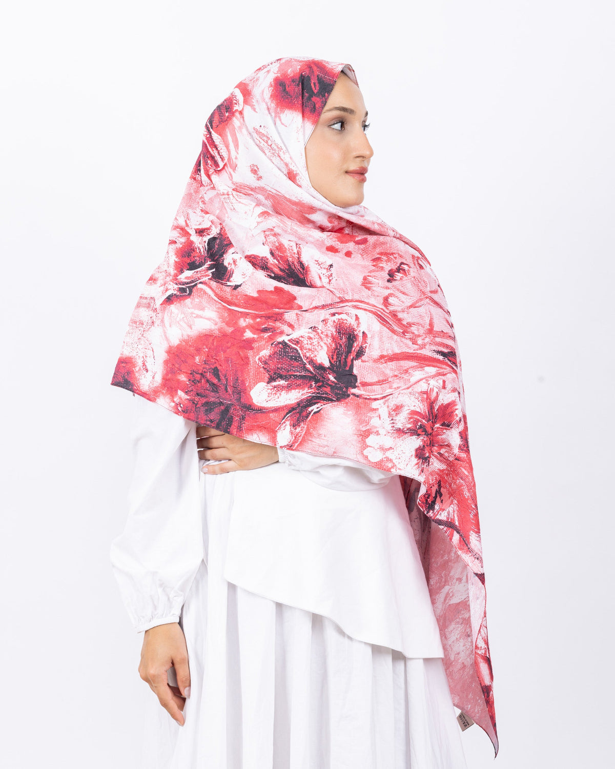 Mikro Bambu Kraş Şal D032 Kırmızı-Beyaz, çiçekli desenli, 75 × 185 cm şal – görsel 1
