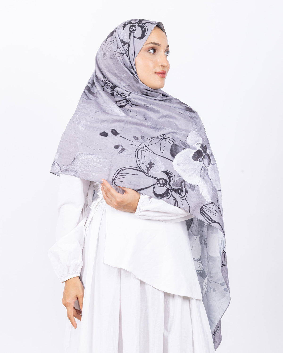 Mikro Bambu Kraş Şal D031 Vizon Beyaz, çiçekli desenli, 75 × 185 cm şal – görsel 4