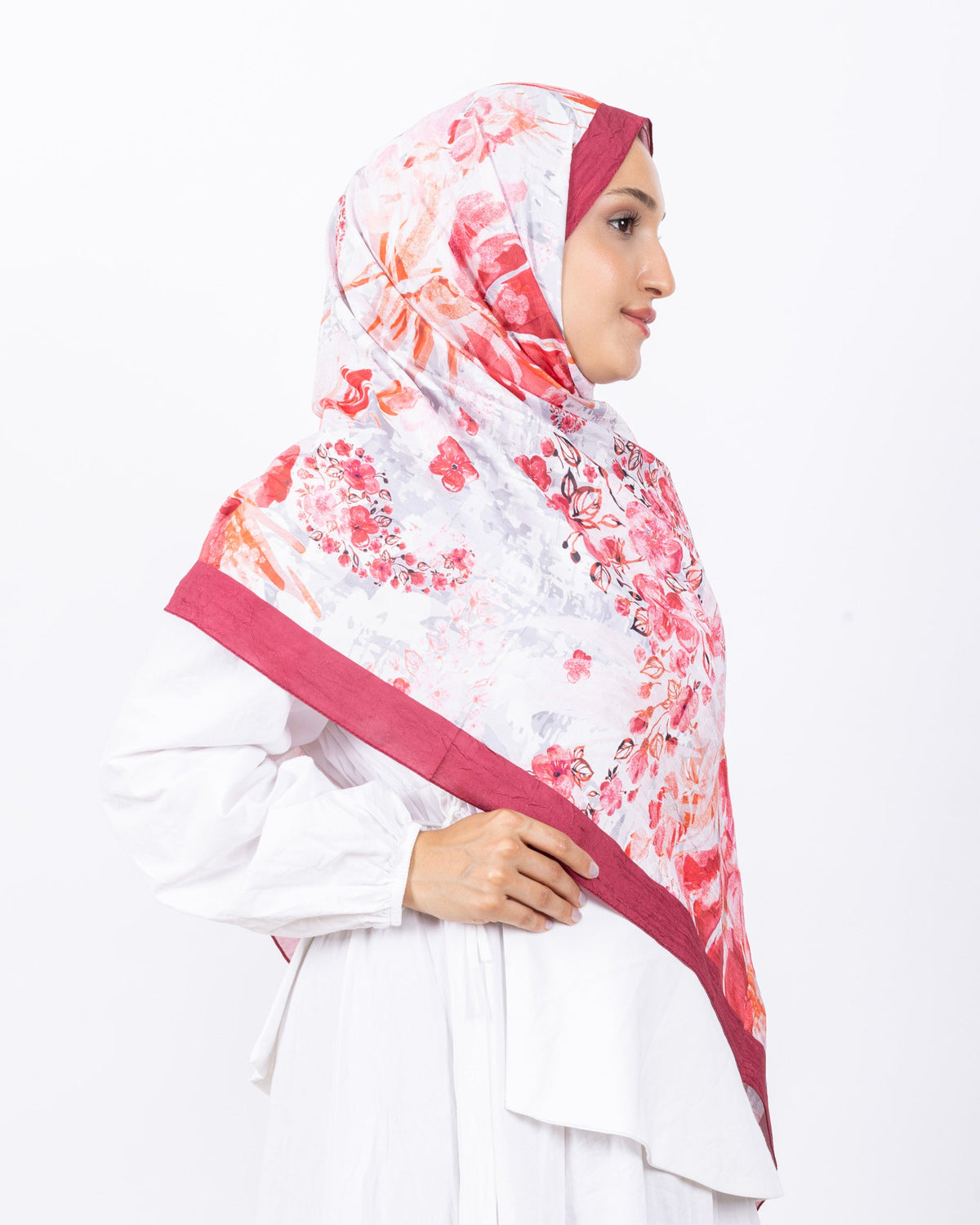 Mikro Bambu Kraş Şal D029 Açık Bordo, çiçekli desenli, 75 × 185 cm şal – görsel 3