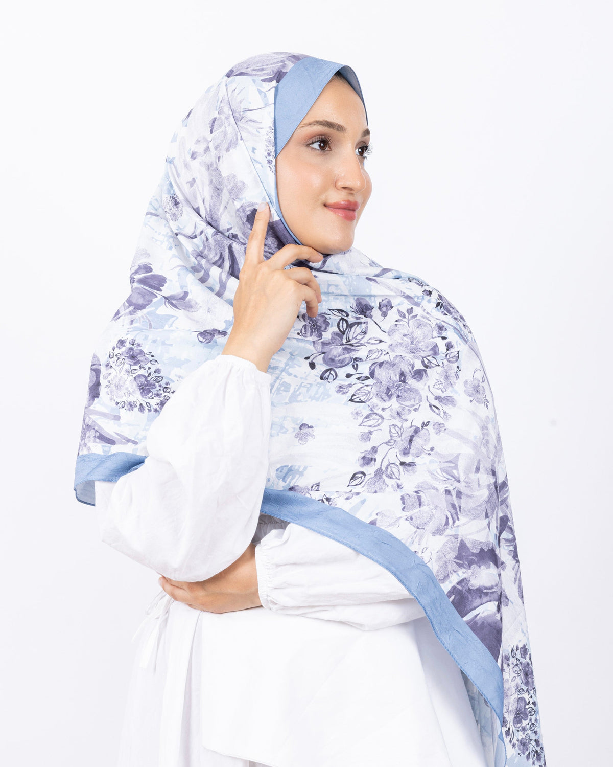 Mikro Bambu Kraş Şal D029 Mavi, çiçekli desenli, 75 × 185 cm şal – görsel 1