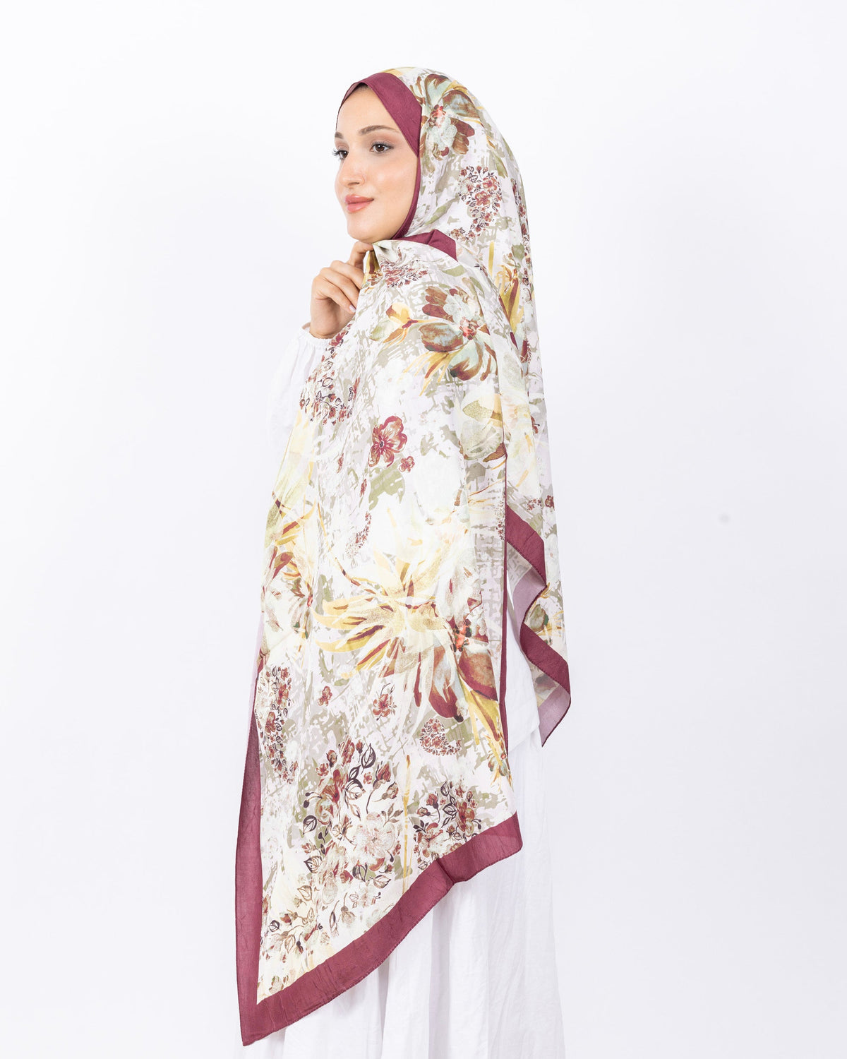 Mikro Bambu Kraş Şal D029 Bordo, çiçekli desenli, 75 × 185 cm şal – görsel 3