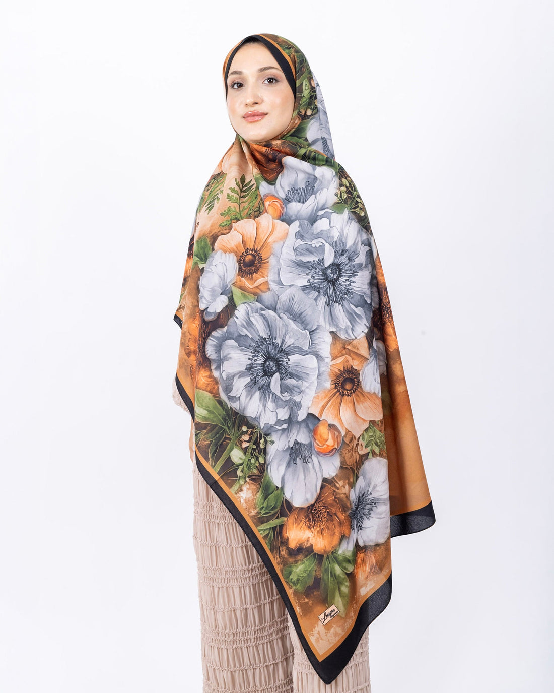 Mikro Soft Şal D006 Siyah, çiçekli desenli, 75 × 185 cm şal – görsel 1