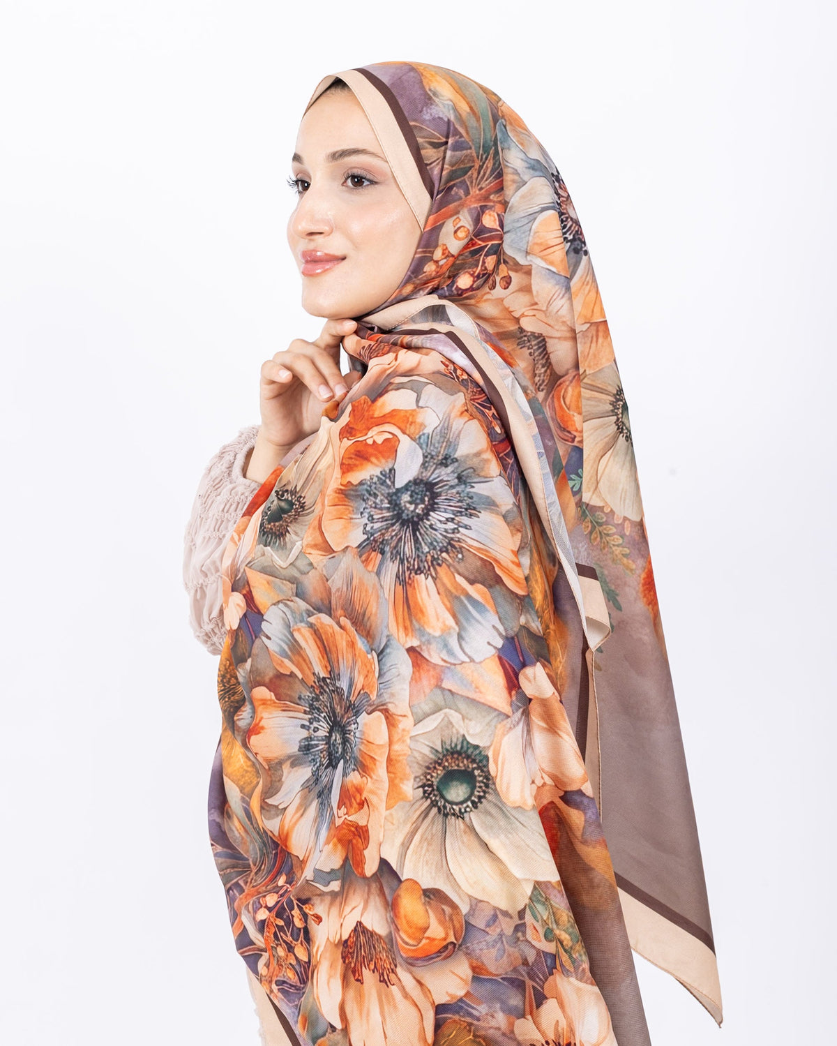 Mikro Soft Şal D006 Bej, çiçekli desenli, 75 × 185 cm şal – görsel 1