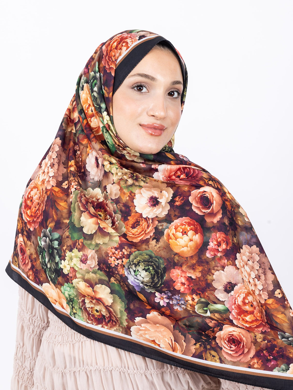 Mikro Soft Şal D001 Siyah-Kahve, çiçekli desenli, 75 × 185 cm şal – görsel 3