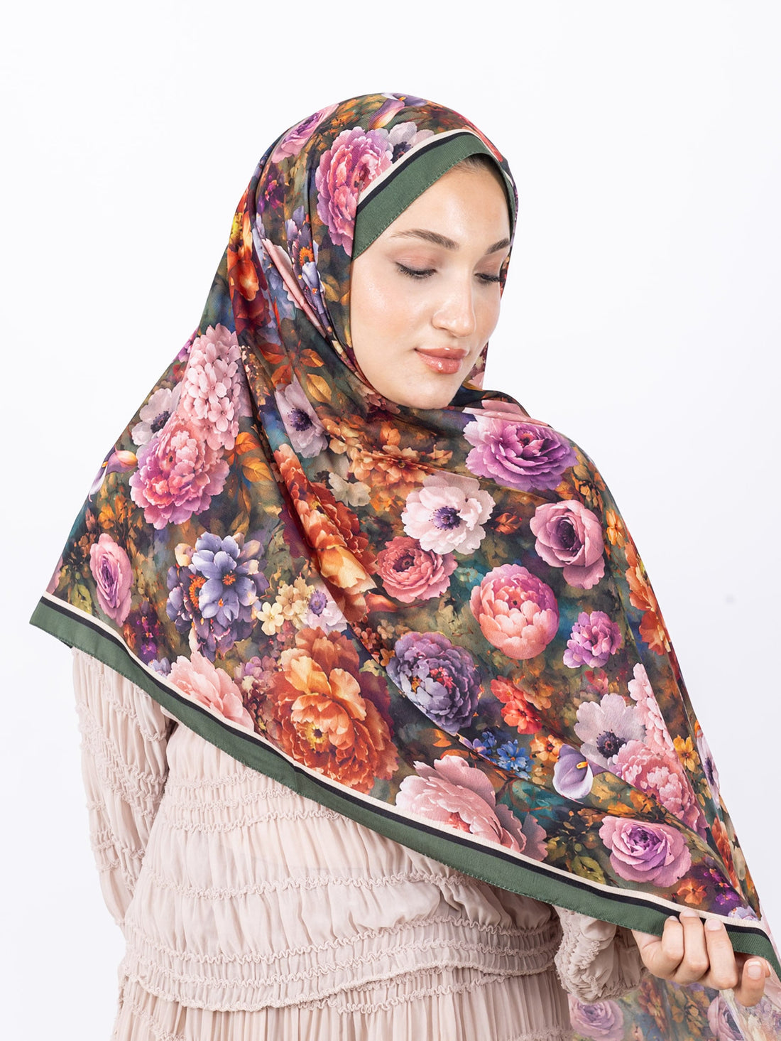 Mikro Soft Şal D001 Zümrüt Yeşili, çiçekli desenli, 75 × 185 cm şal – görsel 1