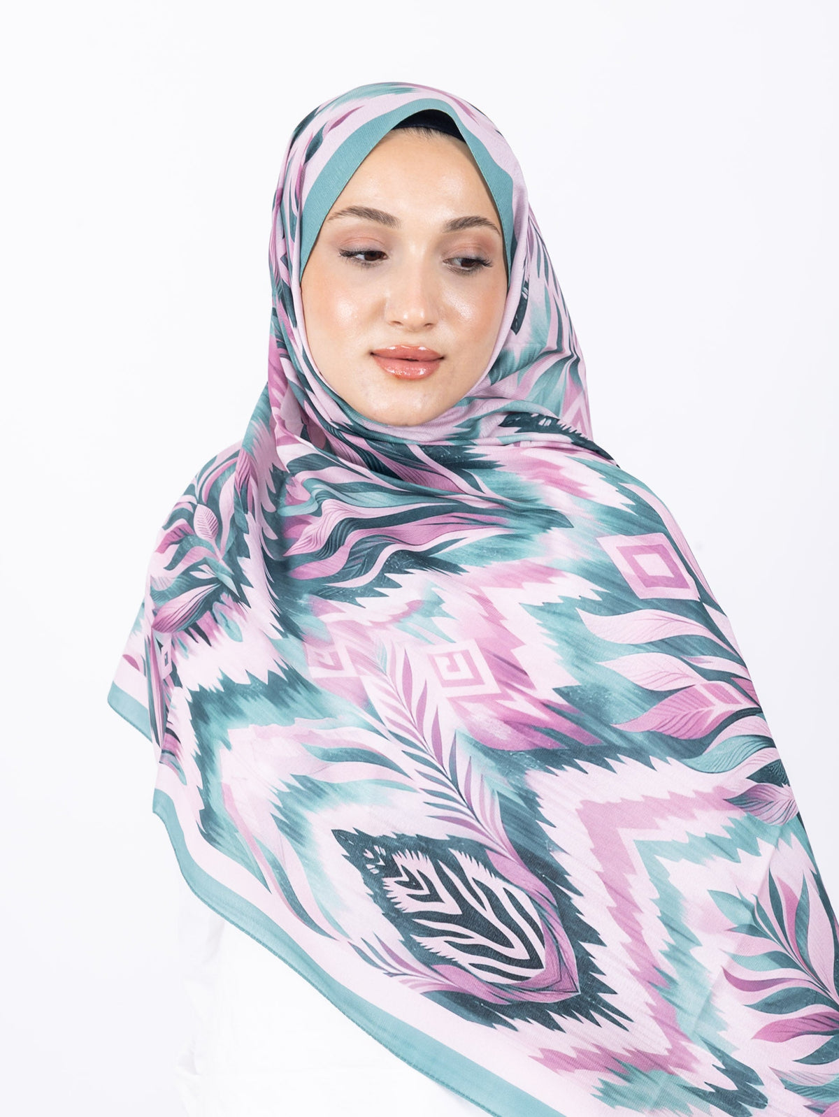Mikro Soft Şal D008 Mint Yeşili, çiçekli desenli, 75 × 185 cm şal – görsel 4
