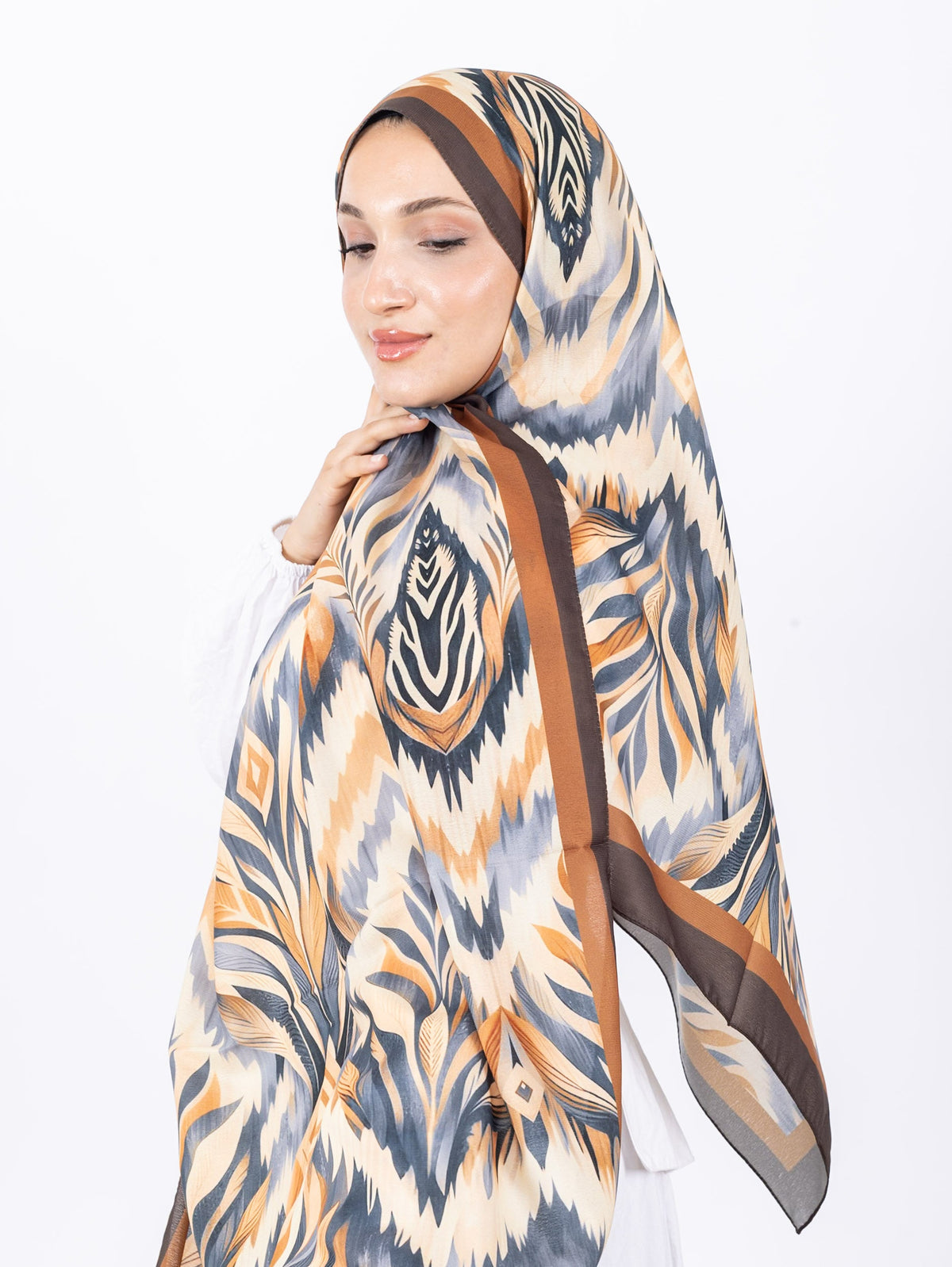 Mikro Soft Şal D008 Kahverengi, çiçekli desenli, 75 × 185 cm şal – görsel 1
