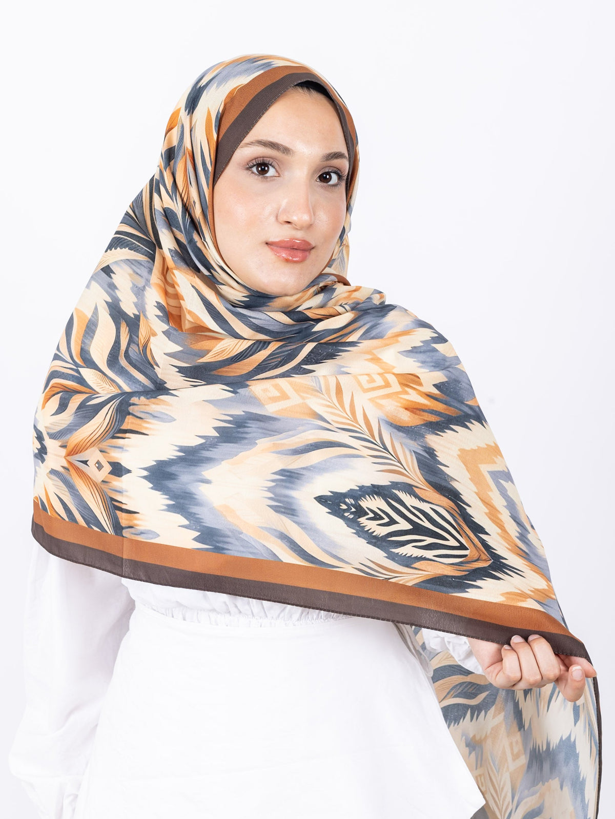 Mikro Soft Şal D008 Kahverengi, çiçekli desenli, 75 × 185 cm şal – görsel 3