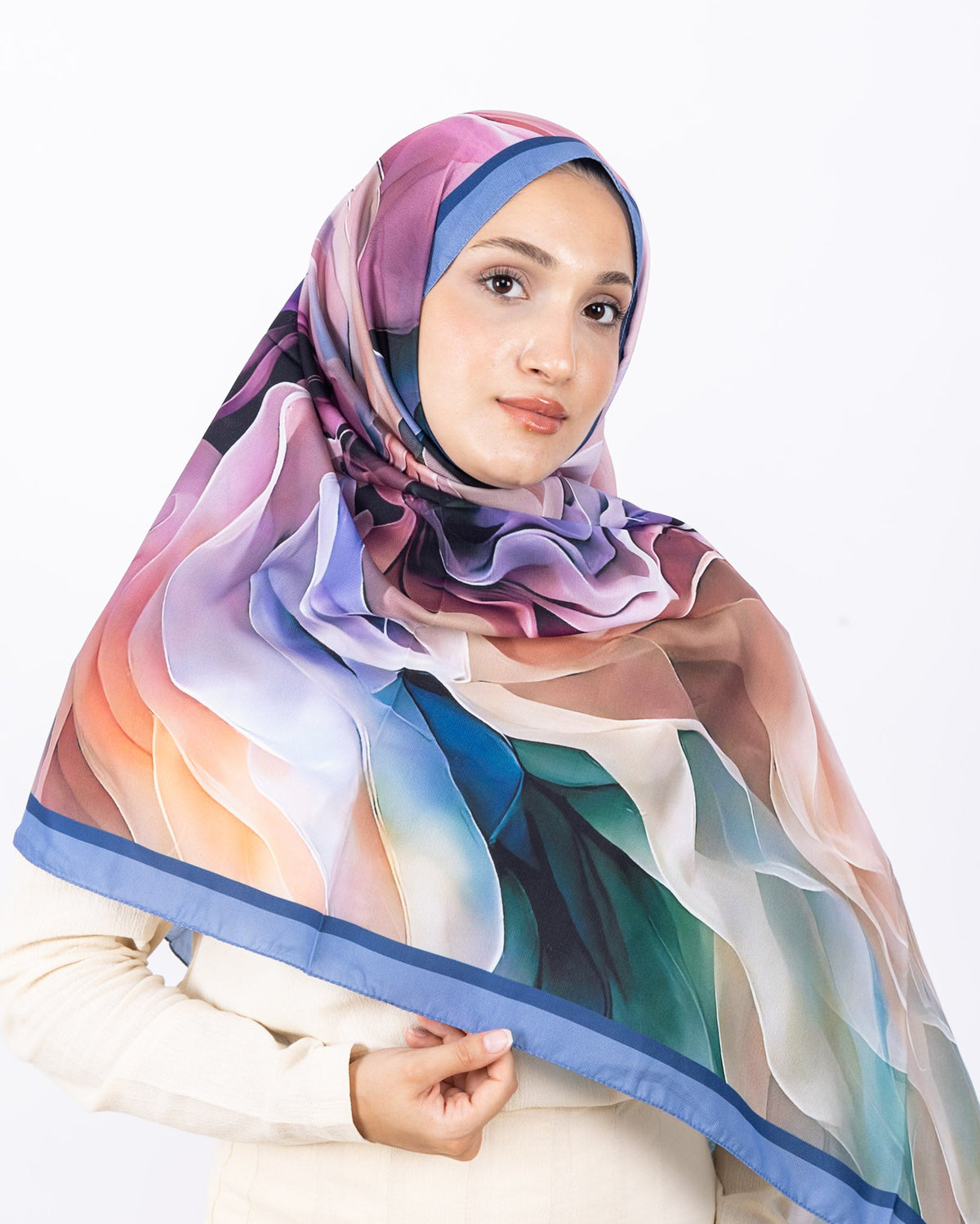 Mikro Soft Şal D007 İndigo Mavi, çiçekli desenli, 75 × 185 cm şal – görsel 3