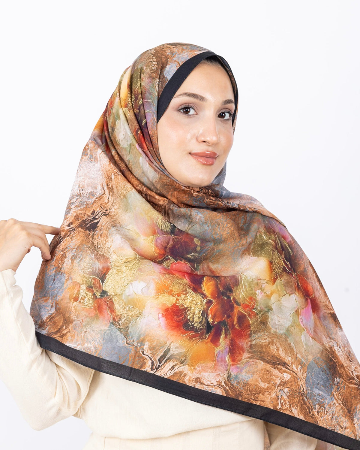 Mikro Soft Şal D009 Siyah-Kahve, çiçekli desenli, 75 × 185 cm şal – görsel 1