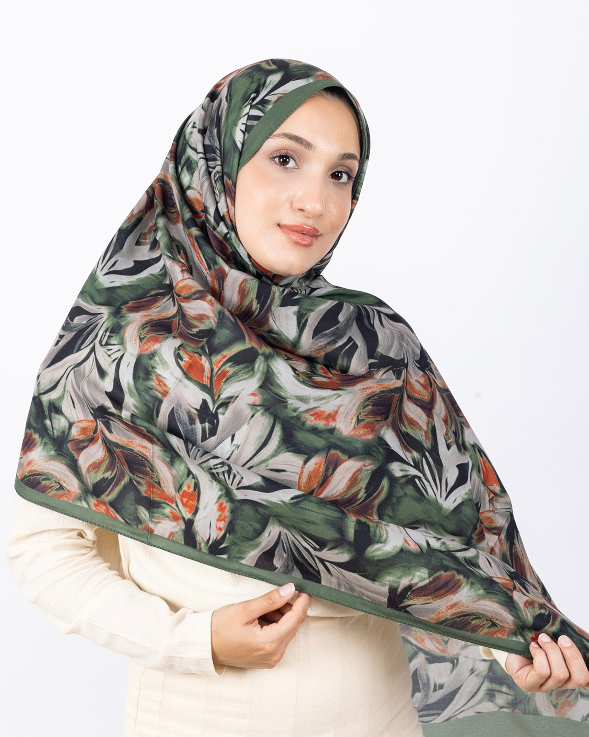 Mikro Soft Şal D011 Haki Yeşili, çiçekli desenli, 75 × 185 cm şal – görsel 3