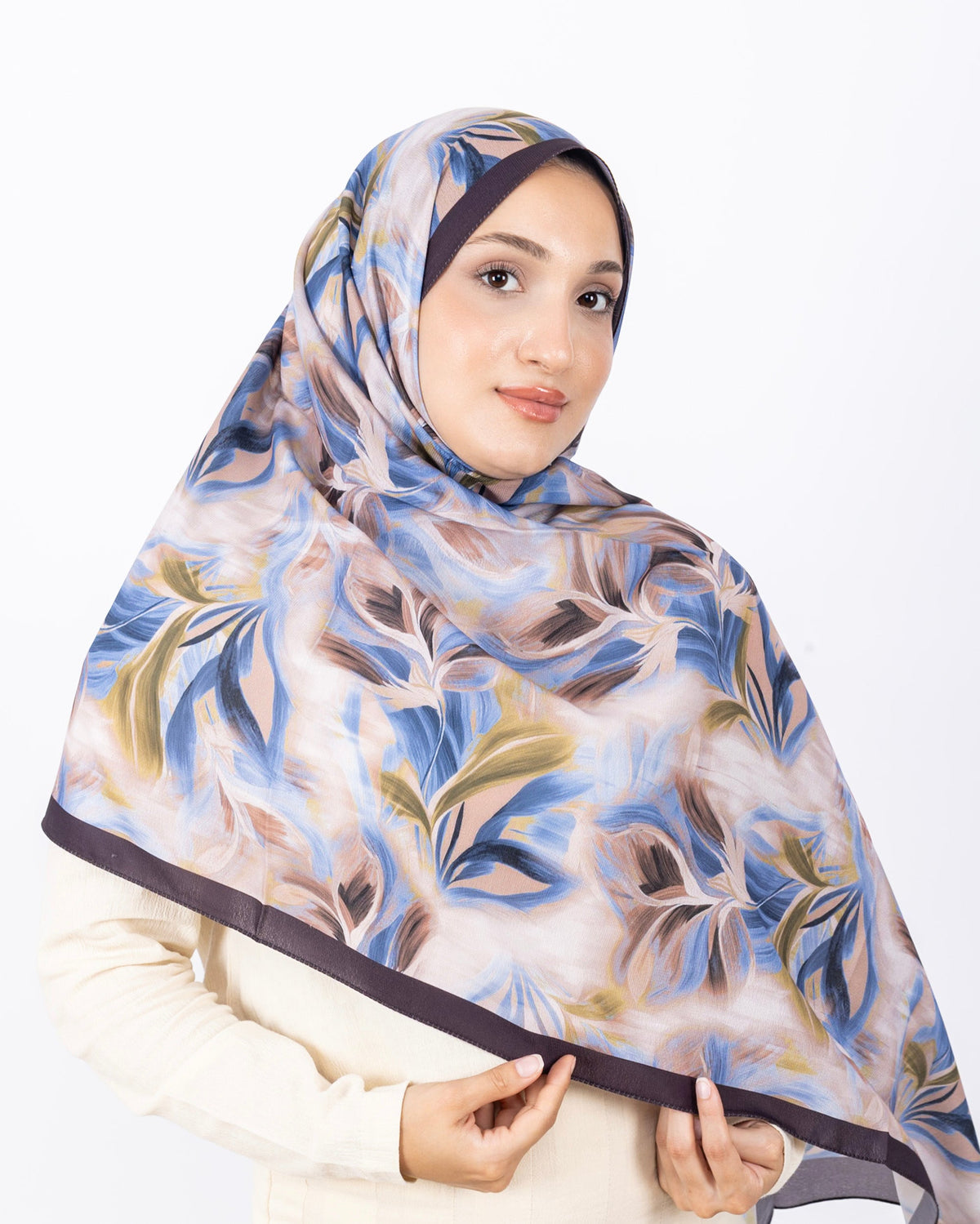 Mikro Soft Şal D011 Koyu Kahverengi, çiçekli desenli, 75 × 185 cm şal – görsel 3