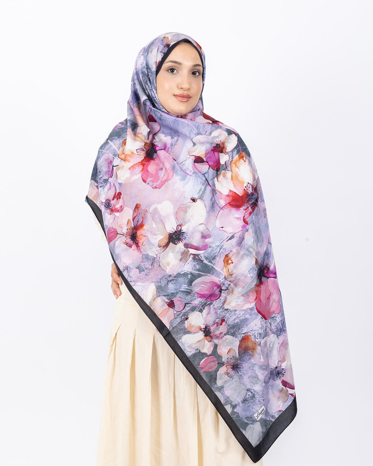 Mikro Soft Şal D015 Siyah-Gri, çiçekli desenli, 75 × 185 cm şal – görsel 2