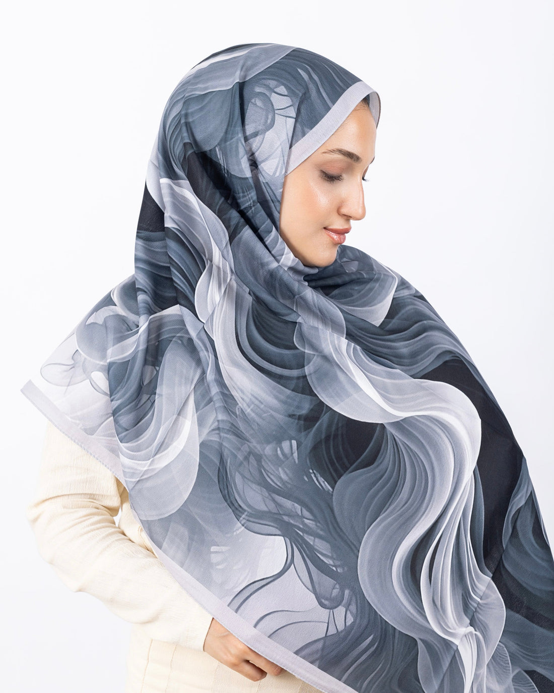 Mikro Soft Şal D012 Gri, çiçekli desenli, 75 × 185 cm şal – görsel 1