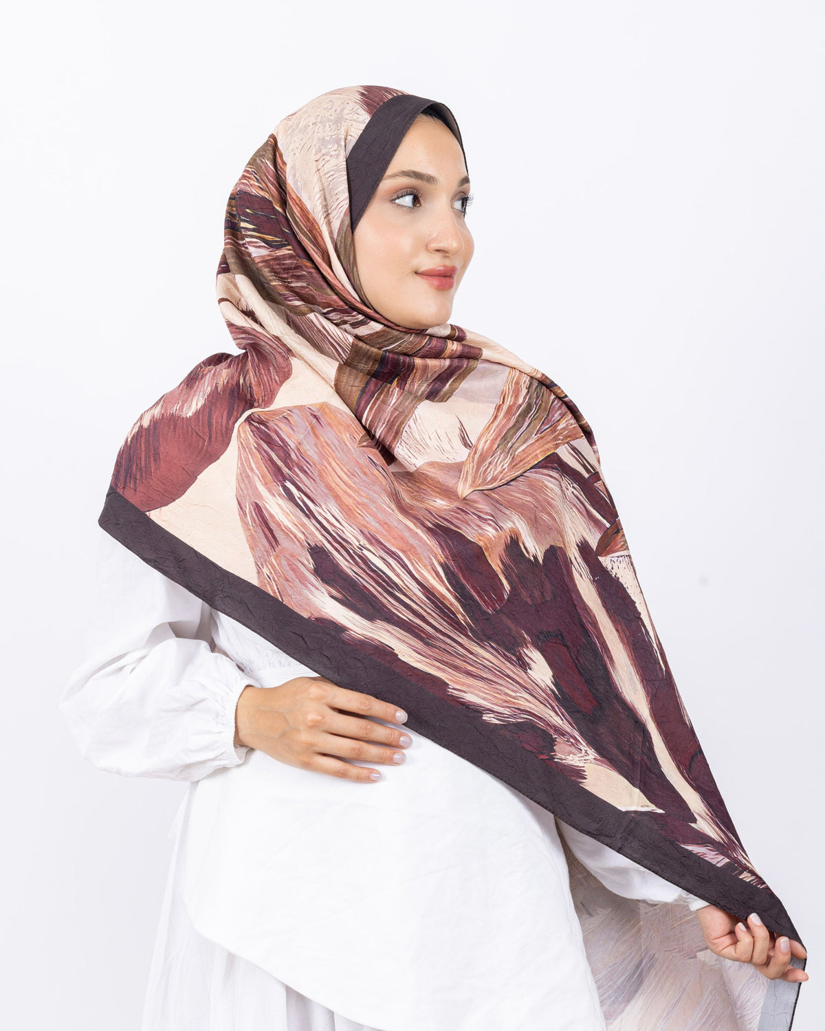 Mikro Bambu Kraş Şal D033 Mürdüm, yapraklı desenli, 75 × 185 cm şal – görsel 3
