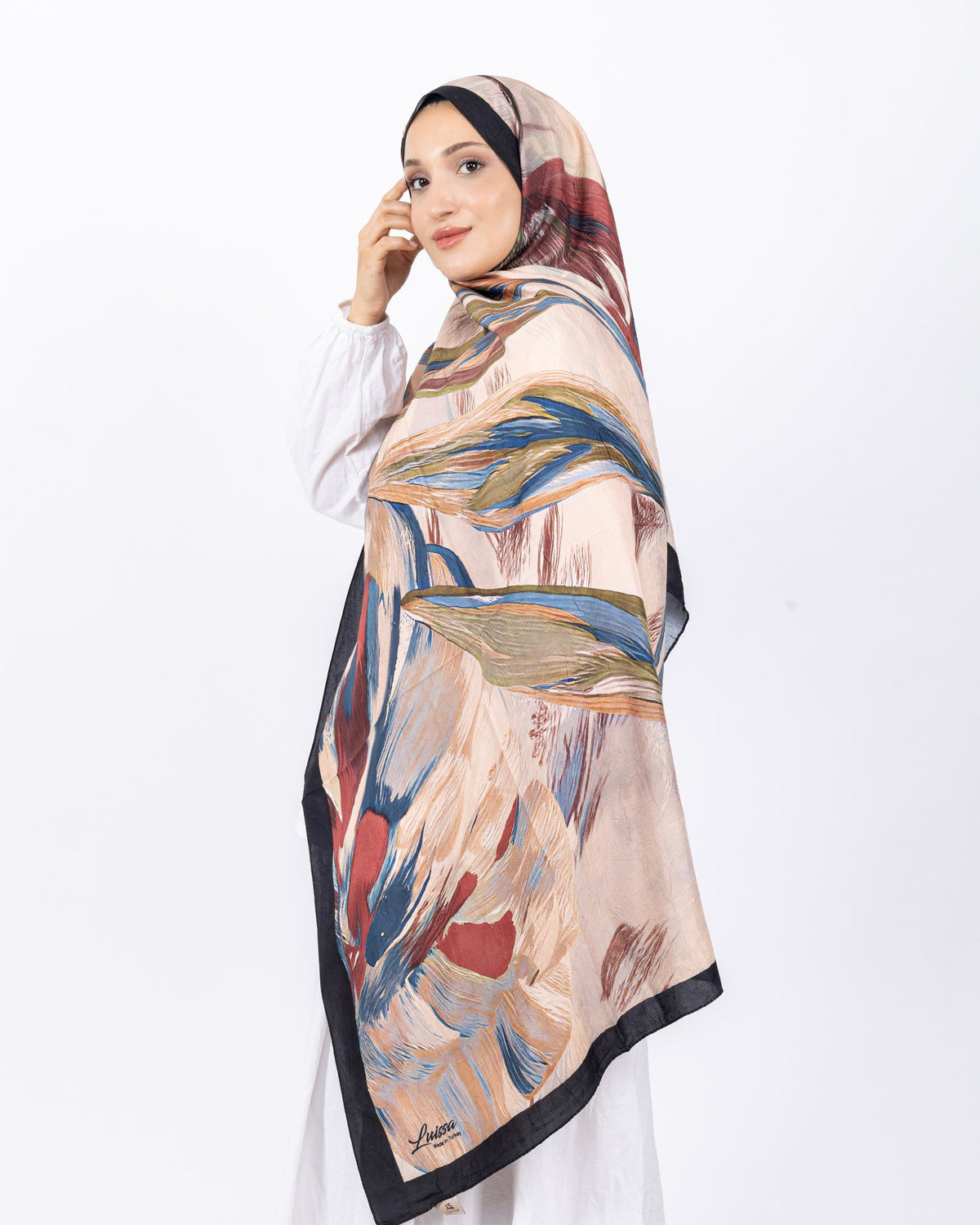 Mikro Bambu Kraş Şal D033 Siyah-Mavi, Sİyah-Mavi renk, yapraklı desenli, 75 × 185 cm şal – görsel 3