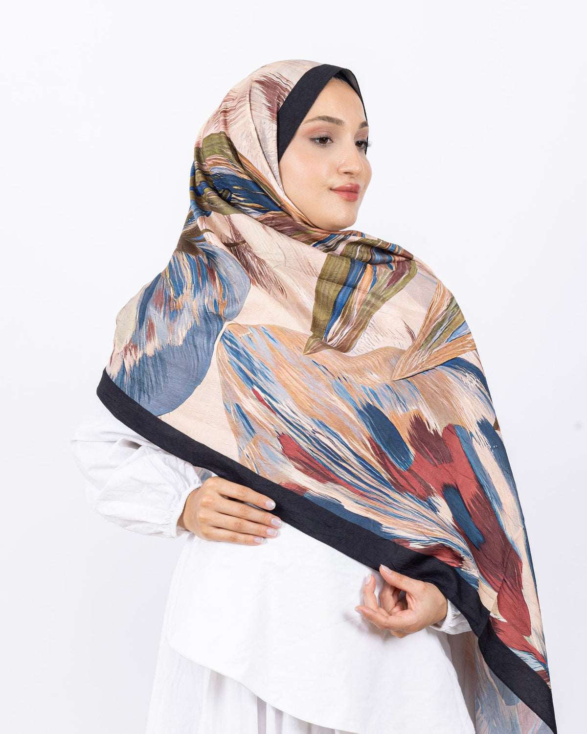 Mikro Bambu Kraş Şal D033 Siyah-Mavi, Sİyah-Mavi renk, yapraklı desenli, 75 × 185 cm şal – görsel 1