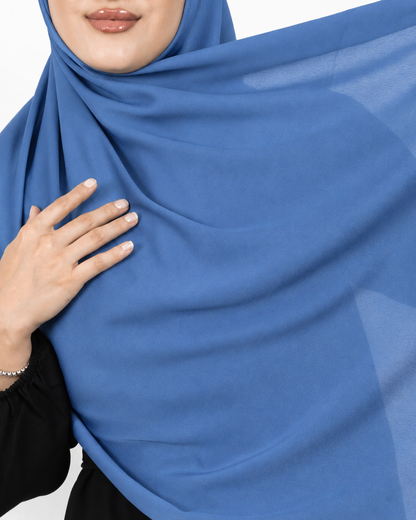 Düz Kristal Şal D019 İndigo Mavi, düz desenli, 75 × 185 cm şal – görsel 2