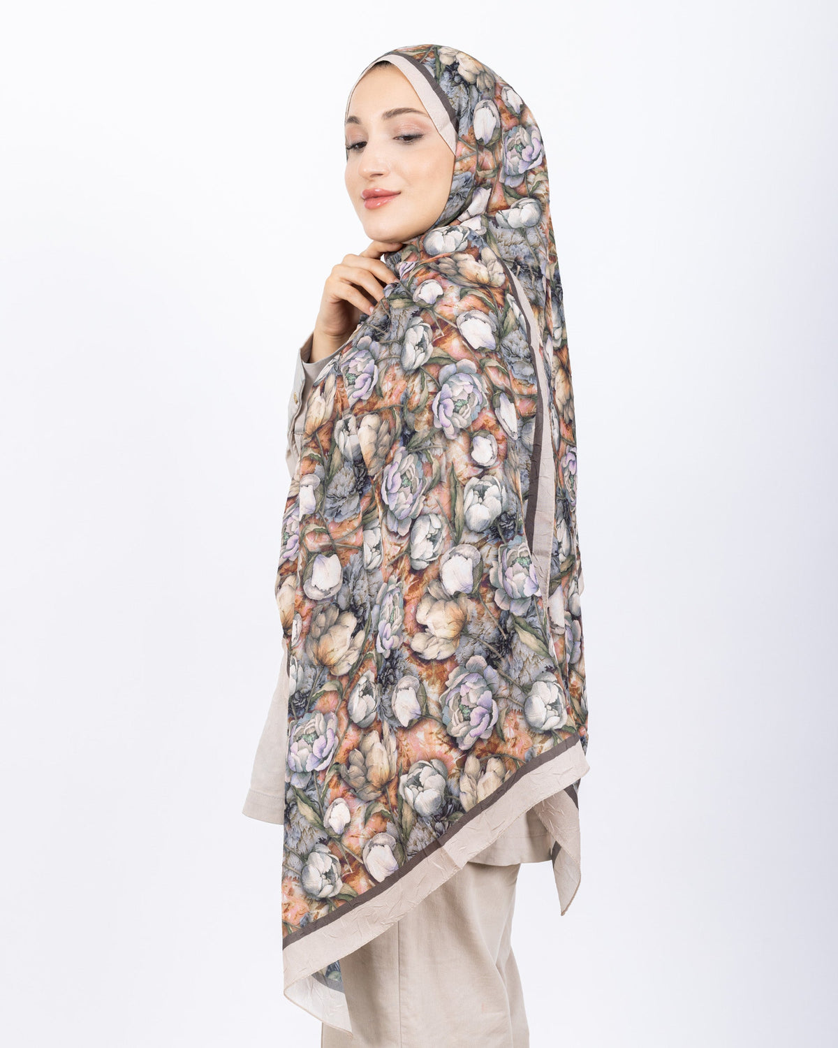 Soft Bambu Kraş Şal D036 Taş Rengi, rose desenli, 75 × 185 cm şal – görsel 4
