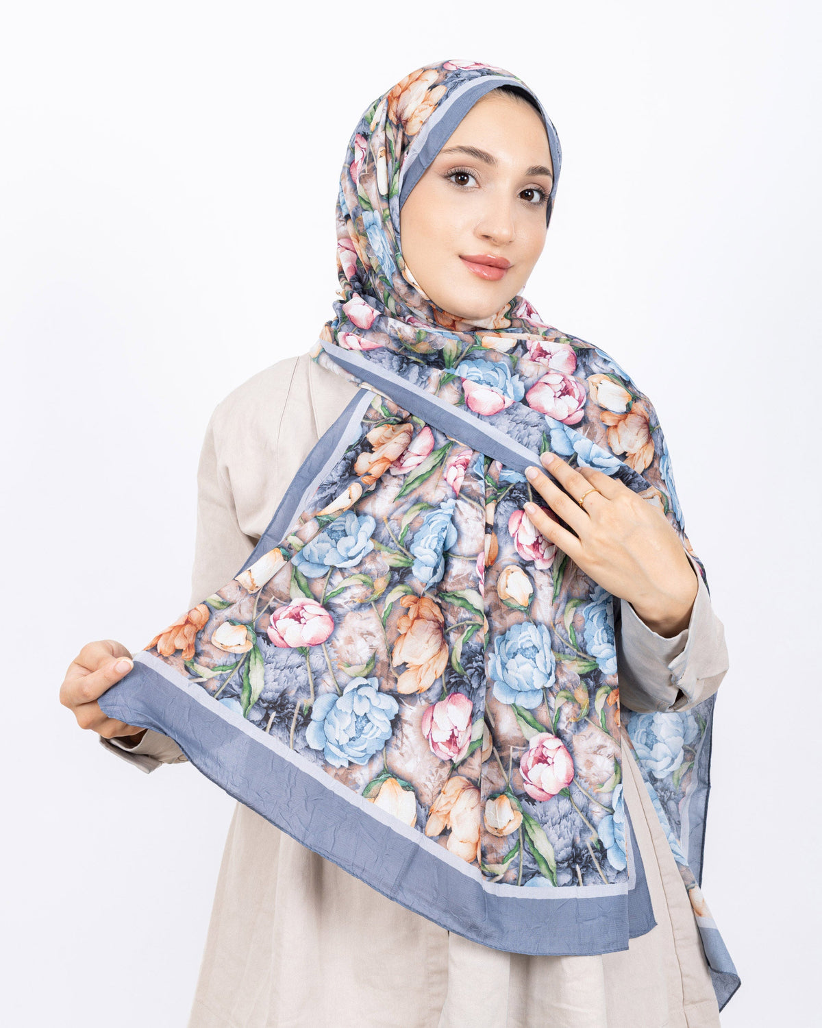 Soft Bambu Kraş Şal D036 Gri, rose desenli, 75 × 185 cm şal – görsel 2